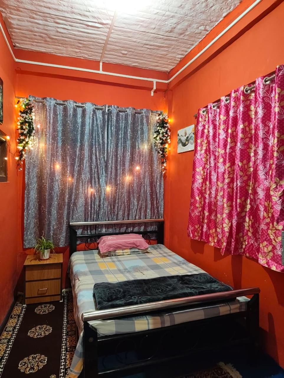 Quadruple Room with Private Bathroom photo 3