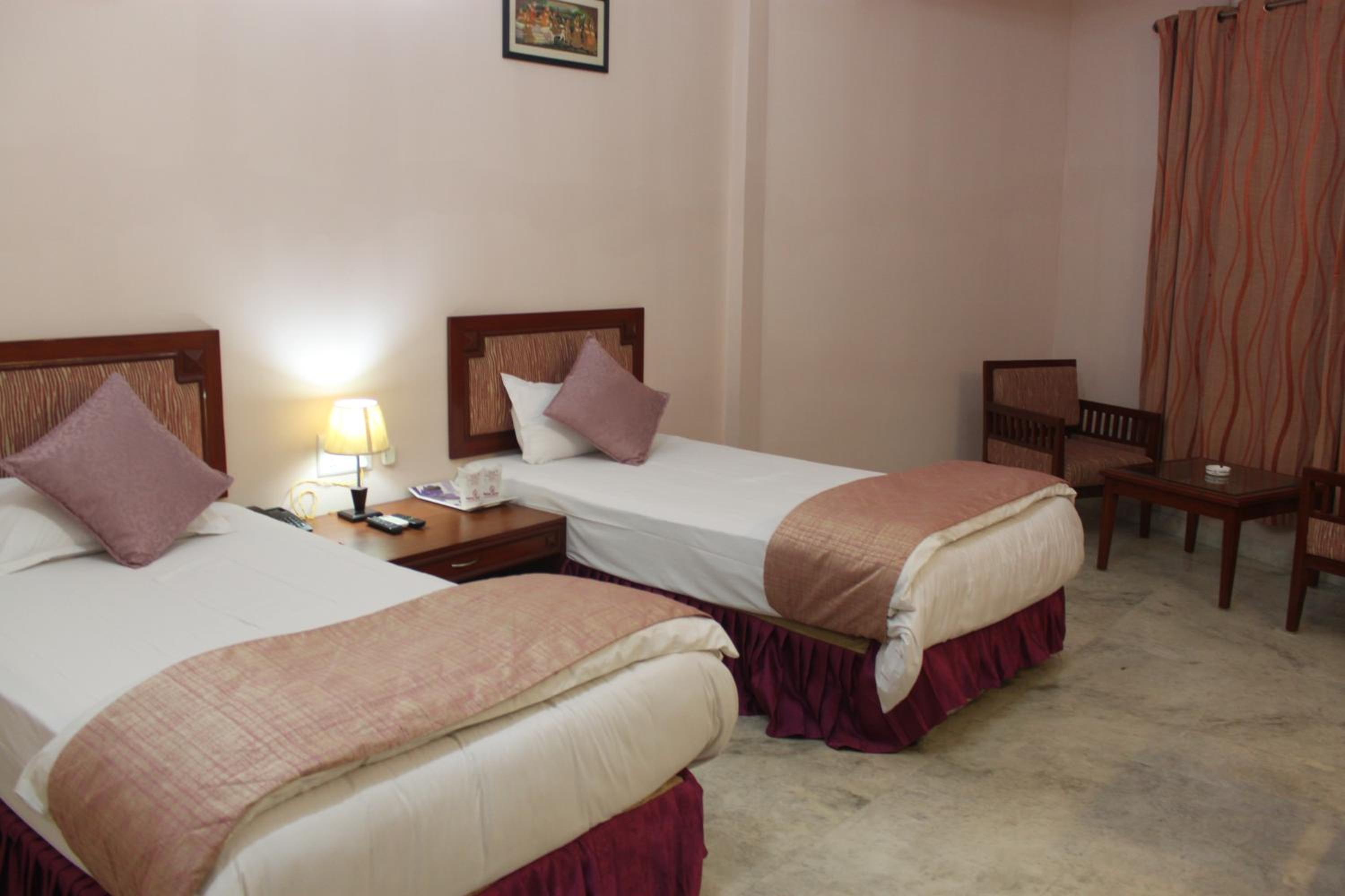 Deluxe Twin Room photo 3