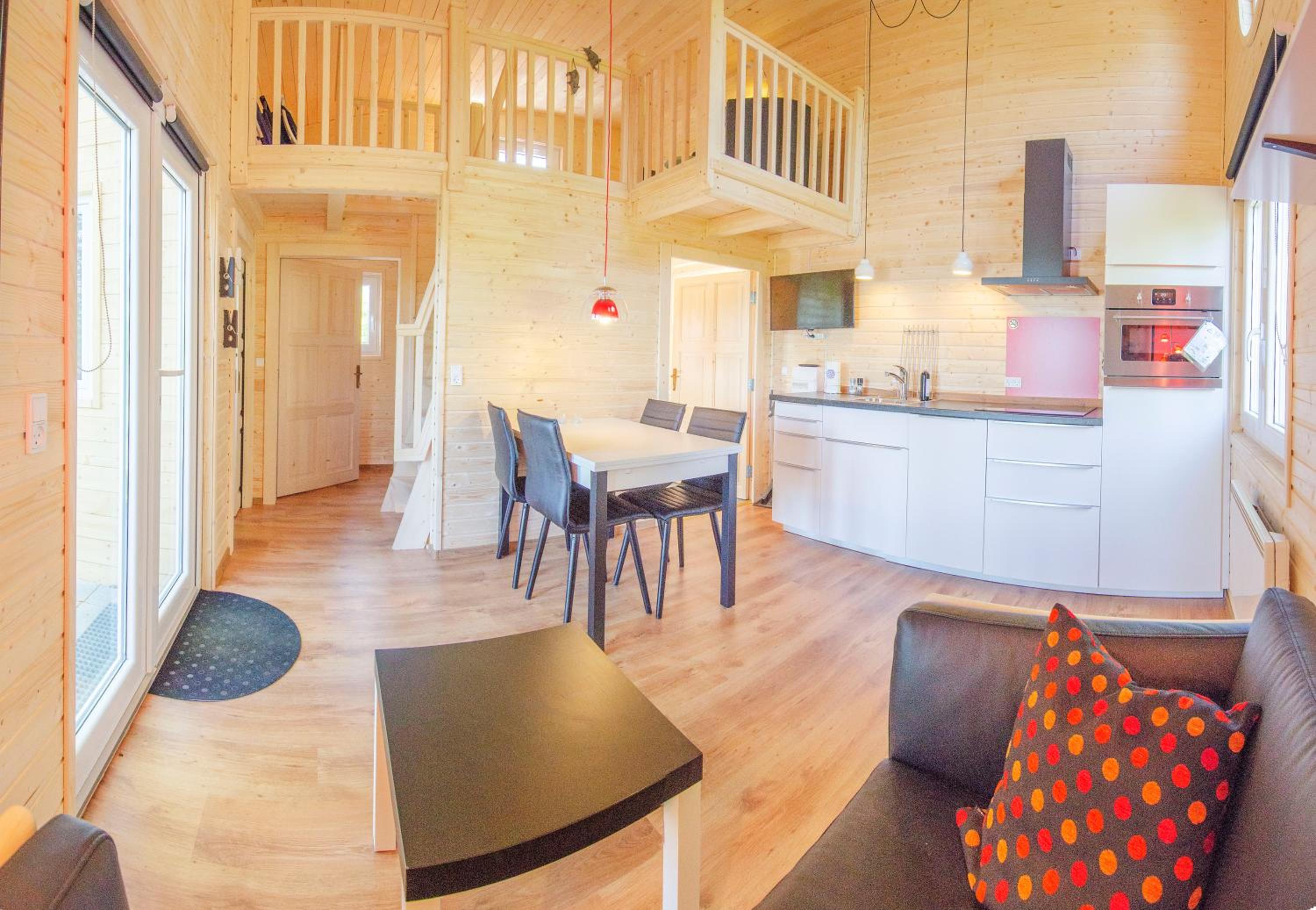 Superior Cottage with Private Bathroom photo 1