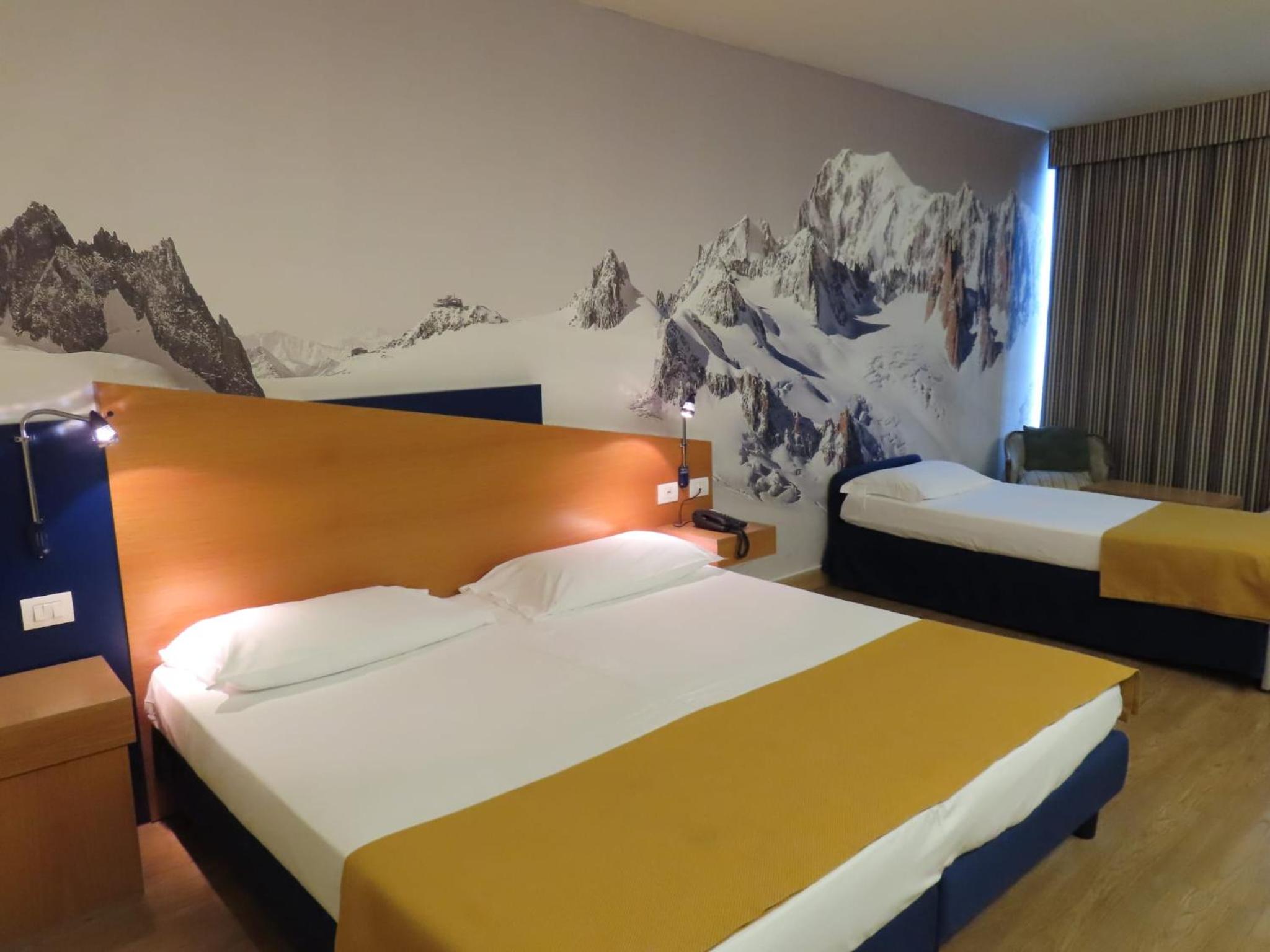 Deluxe Quadruple Room