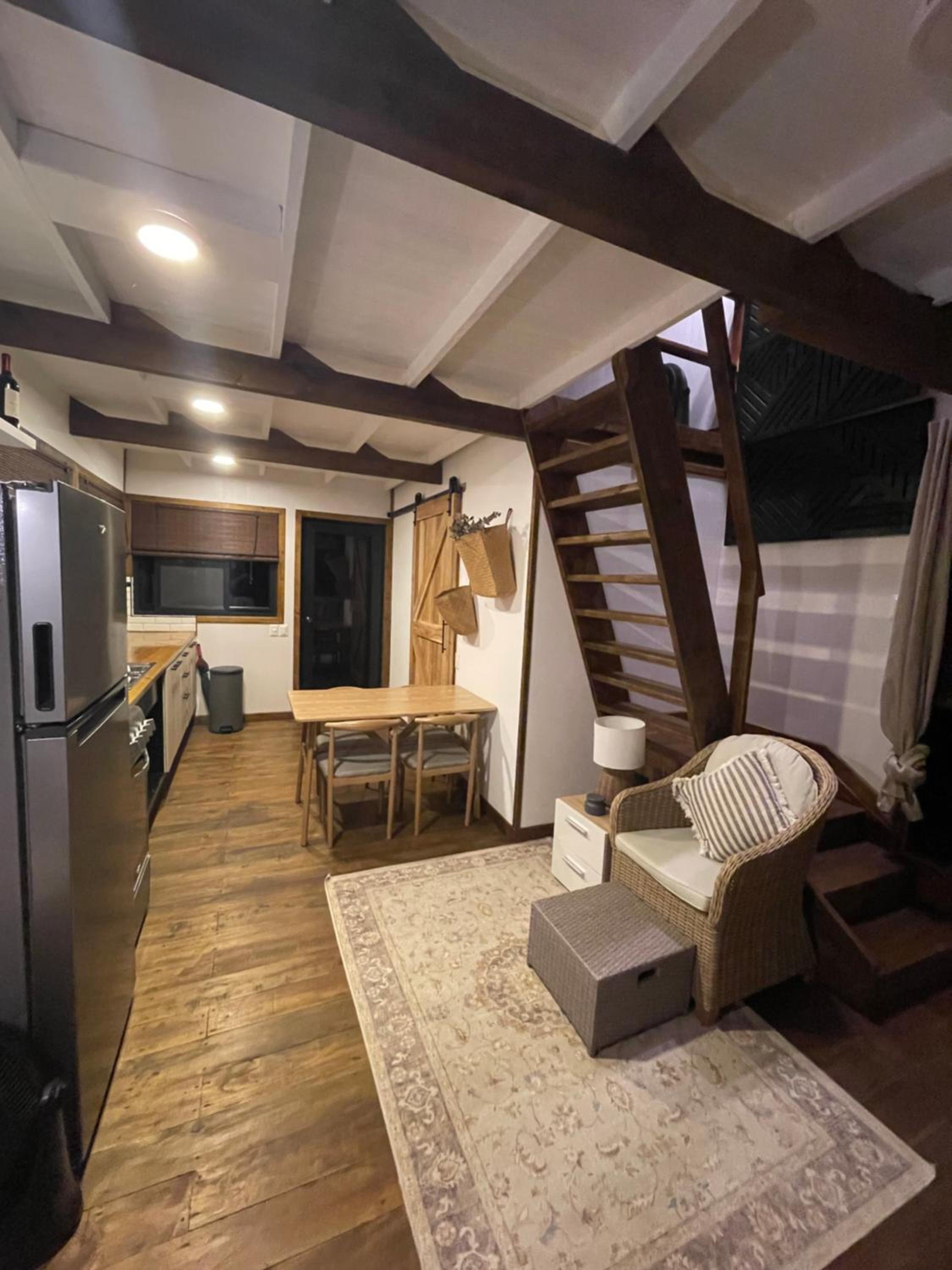 Deluxe Junior Suite photo 2