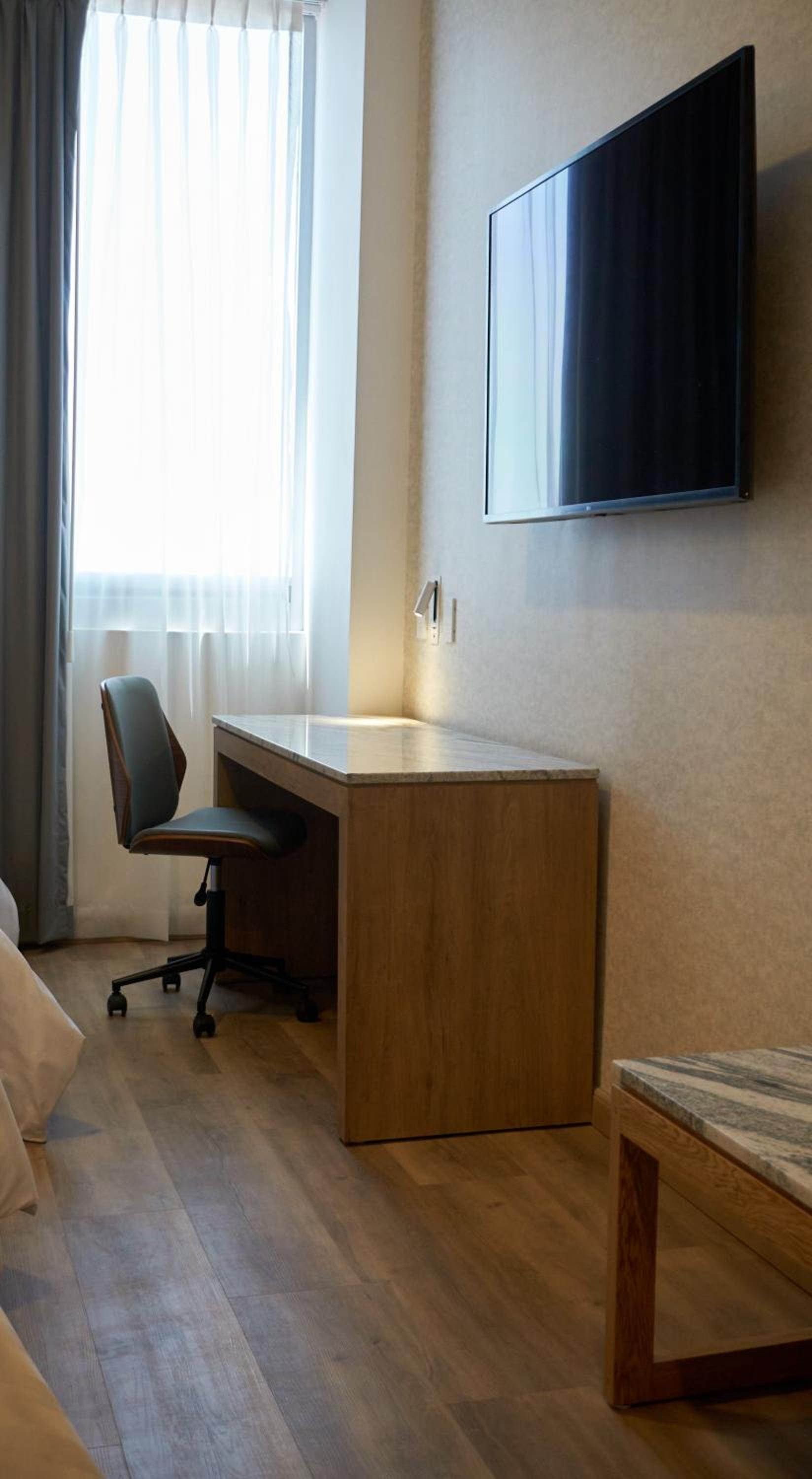 Deluxe Double Room photo 2