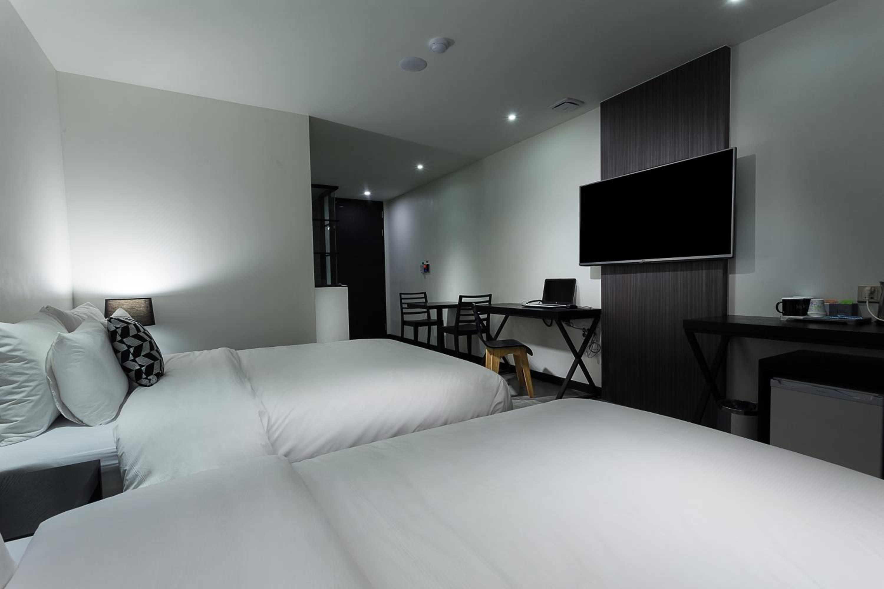 Superior Twin Room photo 2
