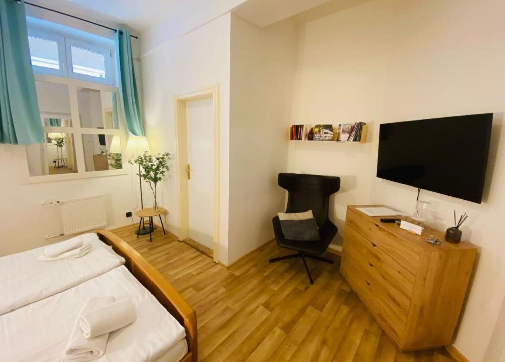 Budget Double Room photo 1