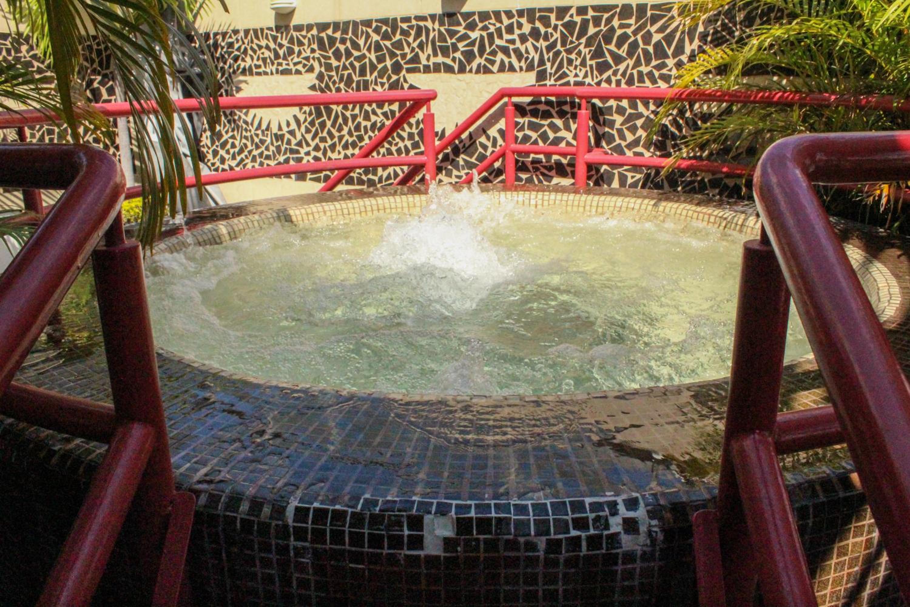Queen Room with Spa Bath photo 2