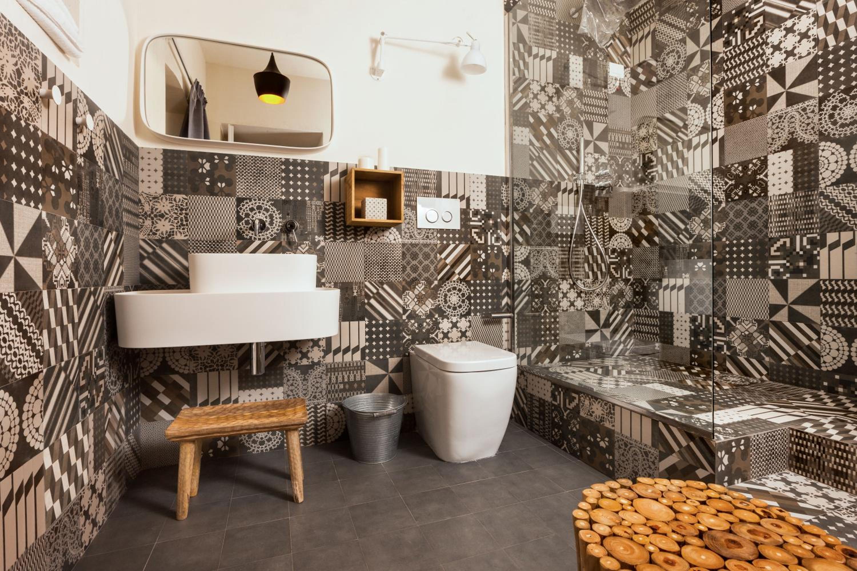 Junior Suite with Bath Tub photo 3