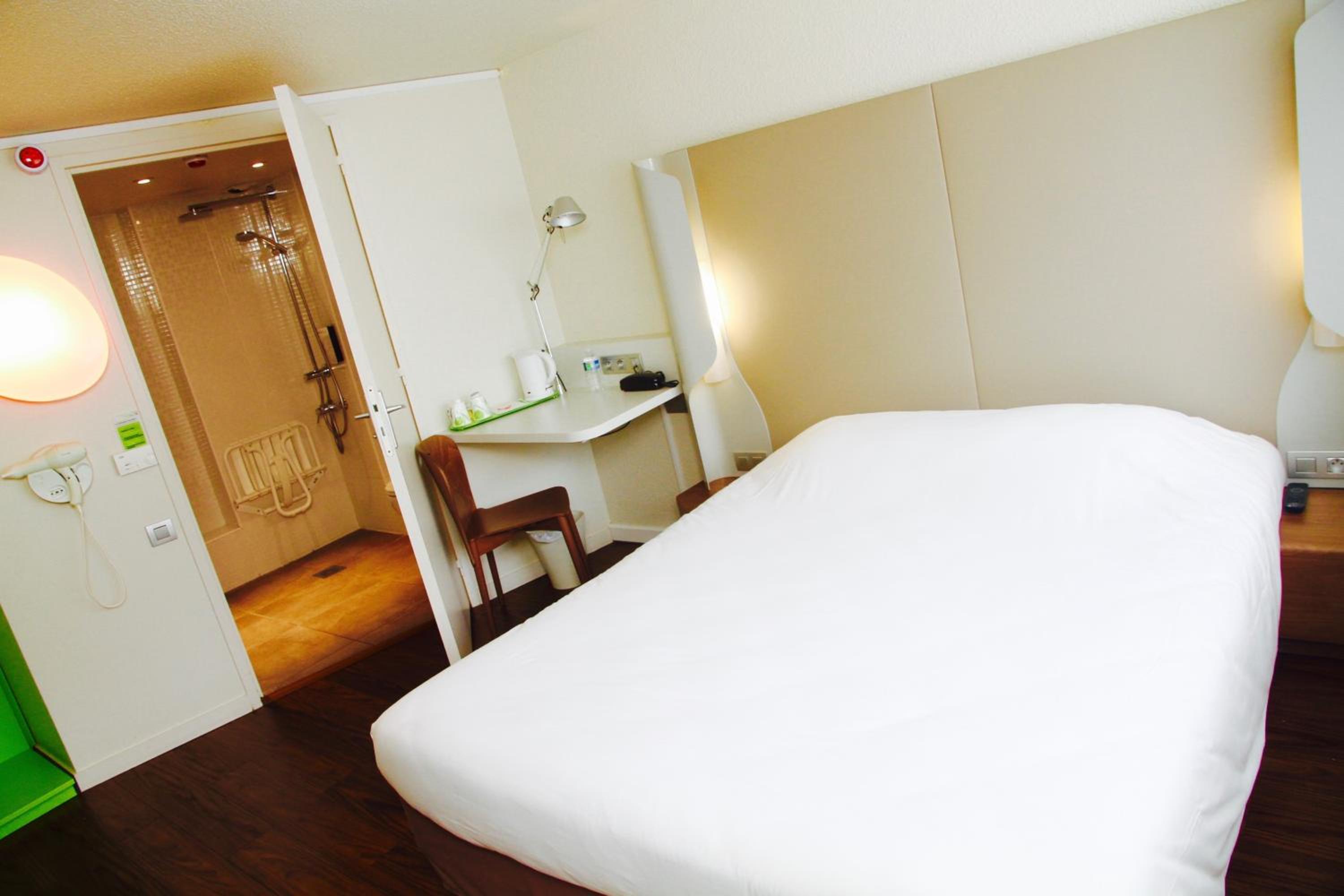 Double Room - Photo 6
