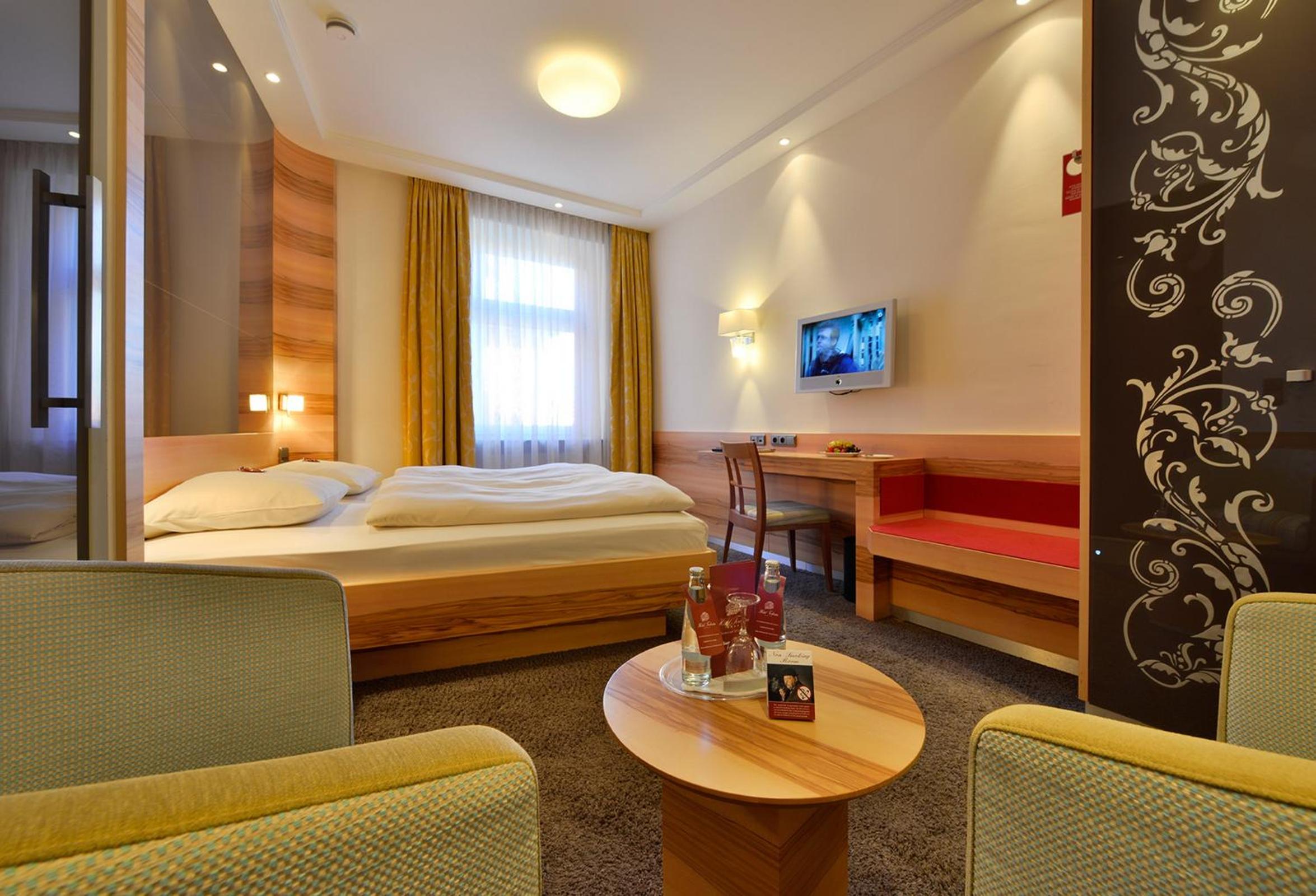 Standard Double Room - Photo 5