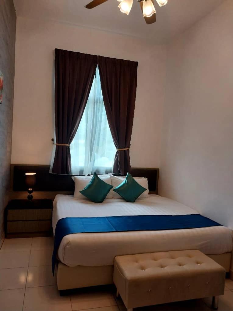 Three-Bedroom Premium Apartment