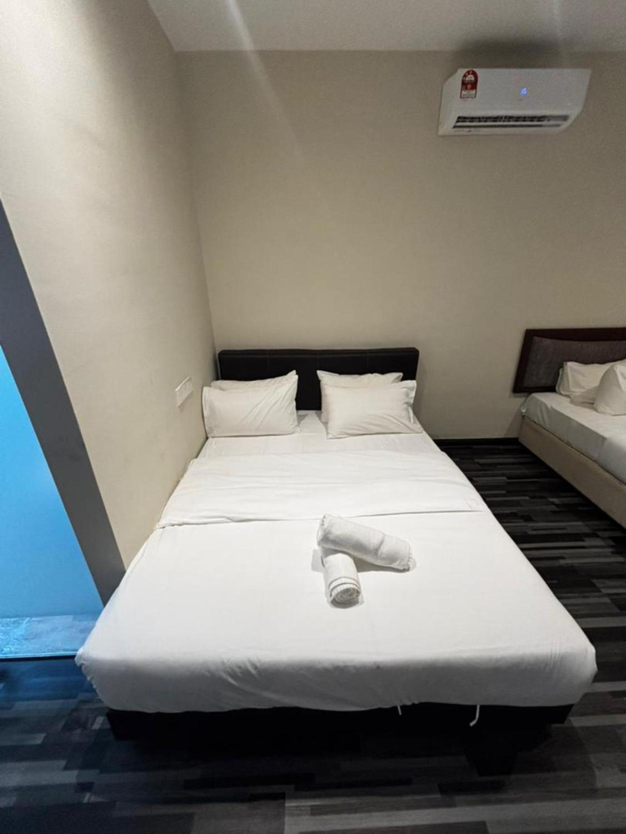 Deluxe Triple Room - Photo 5