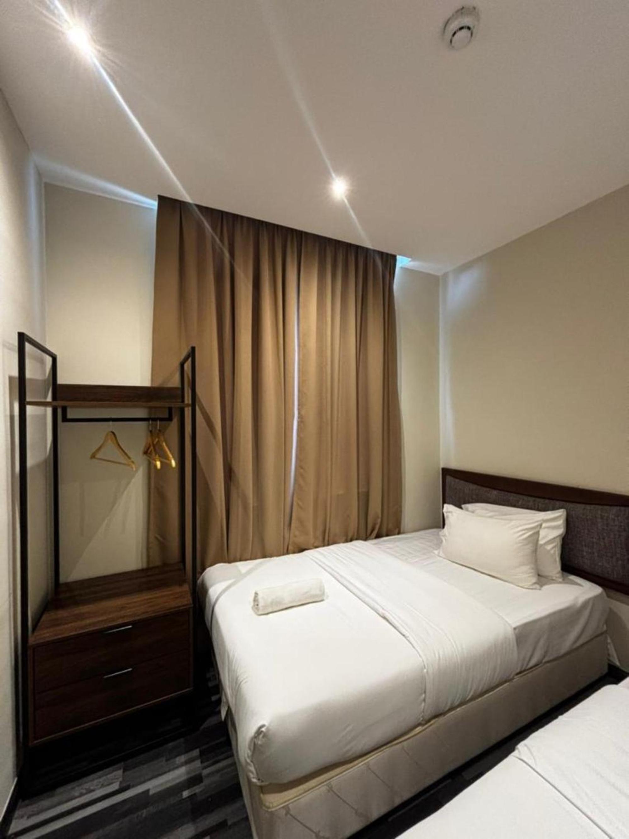 Deluxe Twin Room - Photo 1