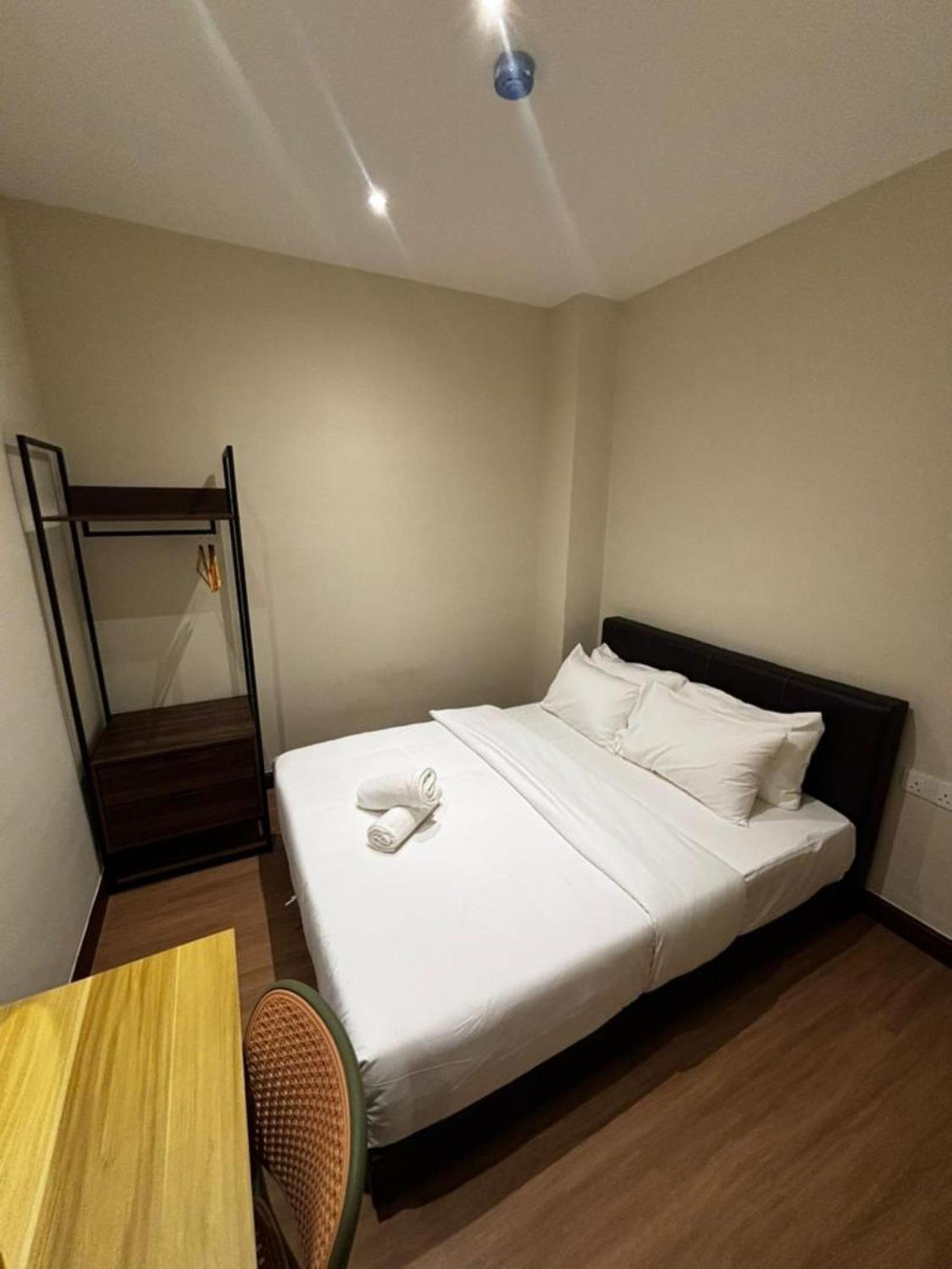 Standard Queen Room - Photo 2