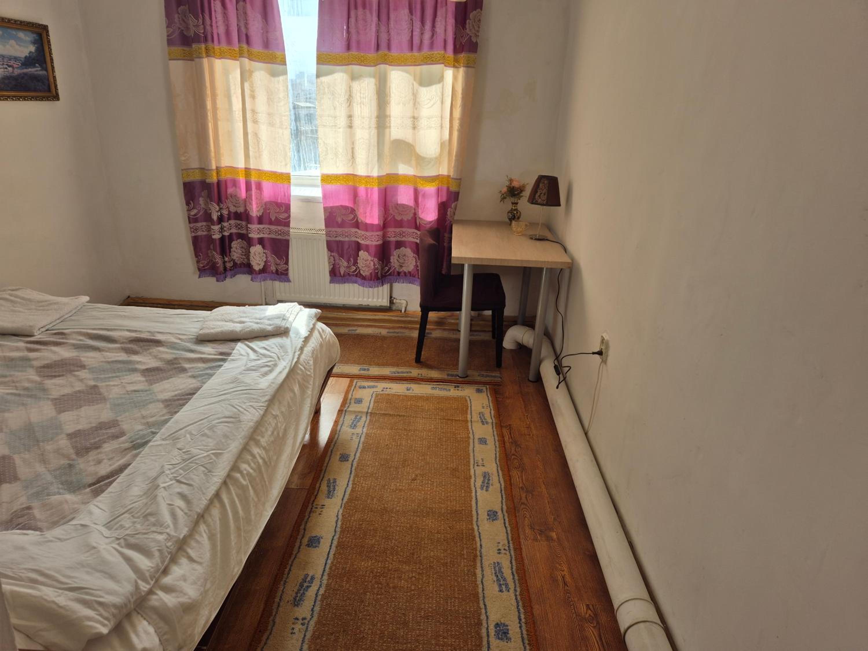 Single Room with Bathroom photo 1