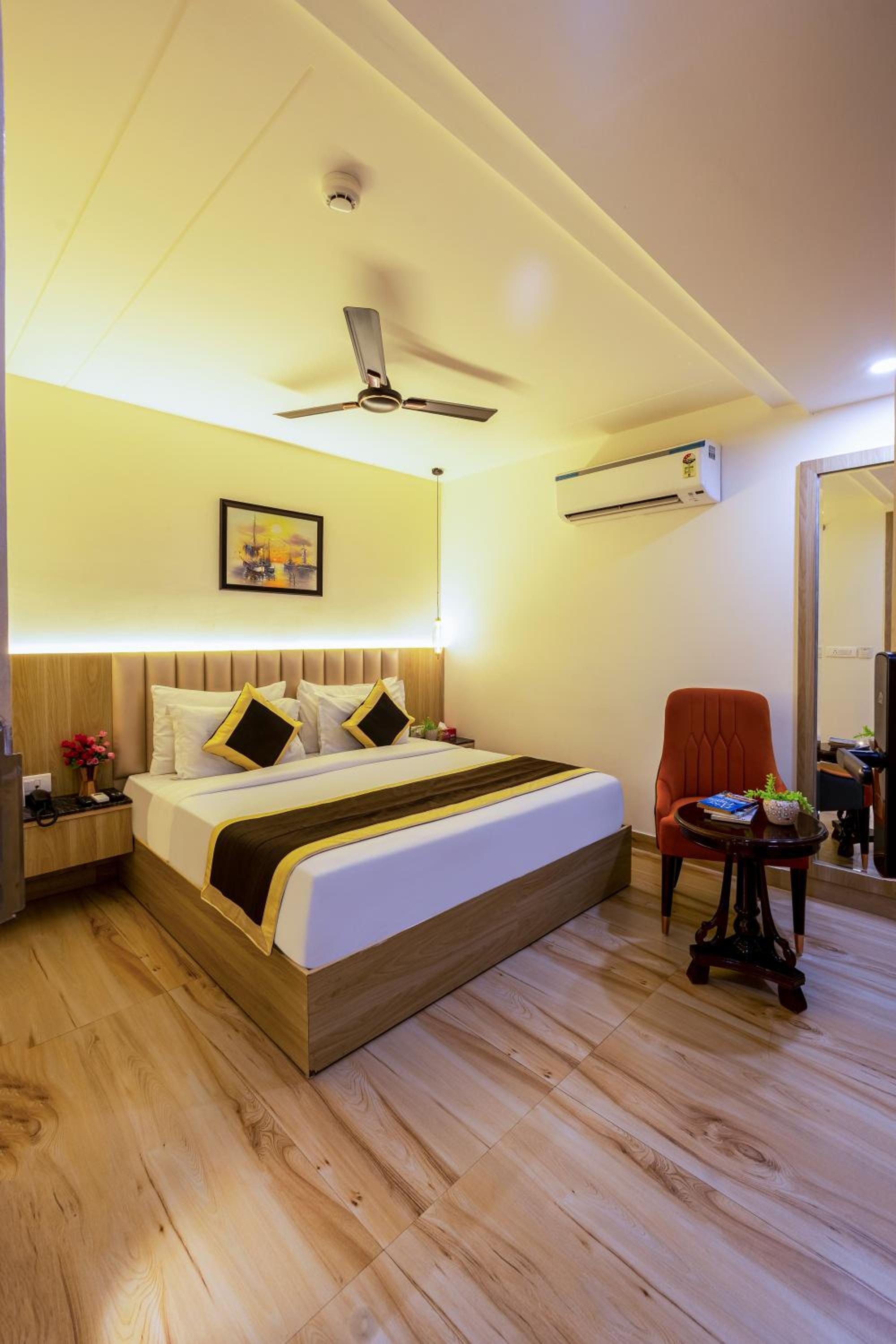 Standard Double Room - Photo 10