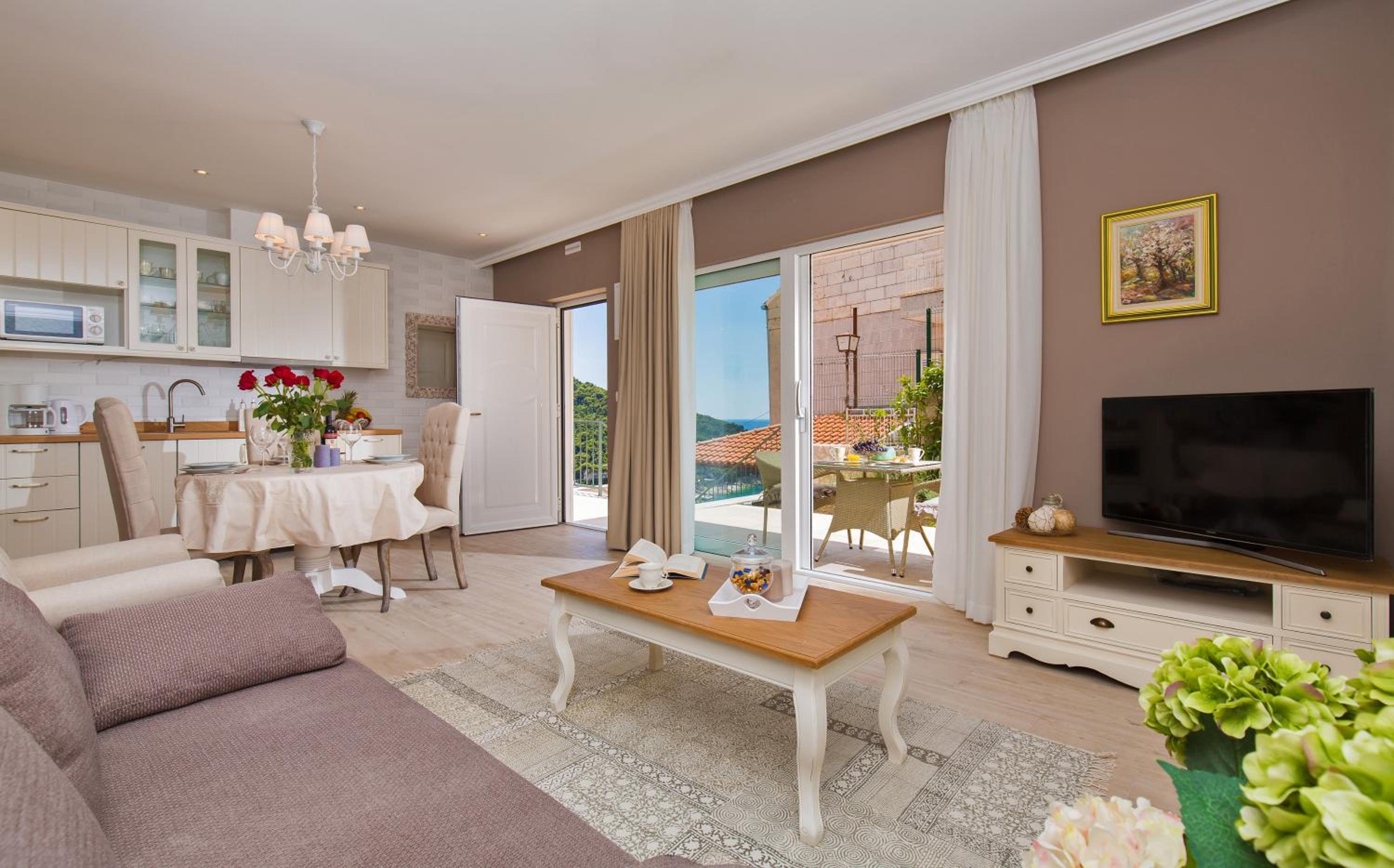 Apartment with Terrace and Sea View photo 1