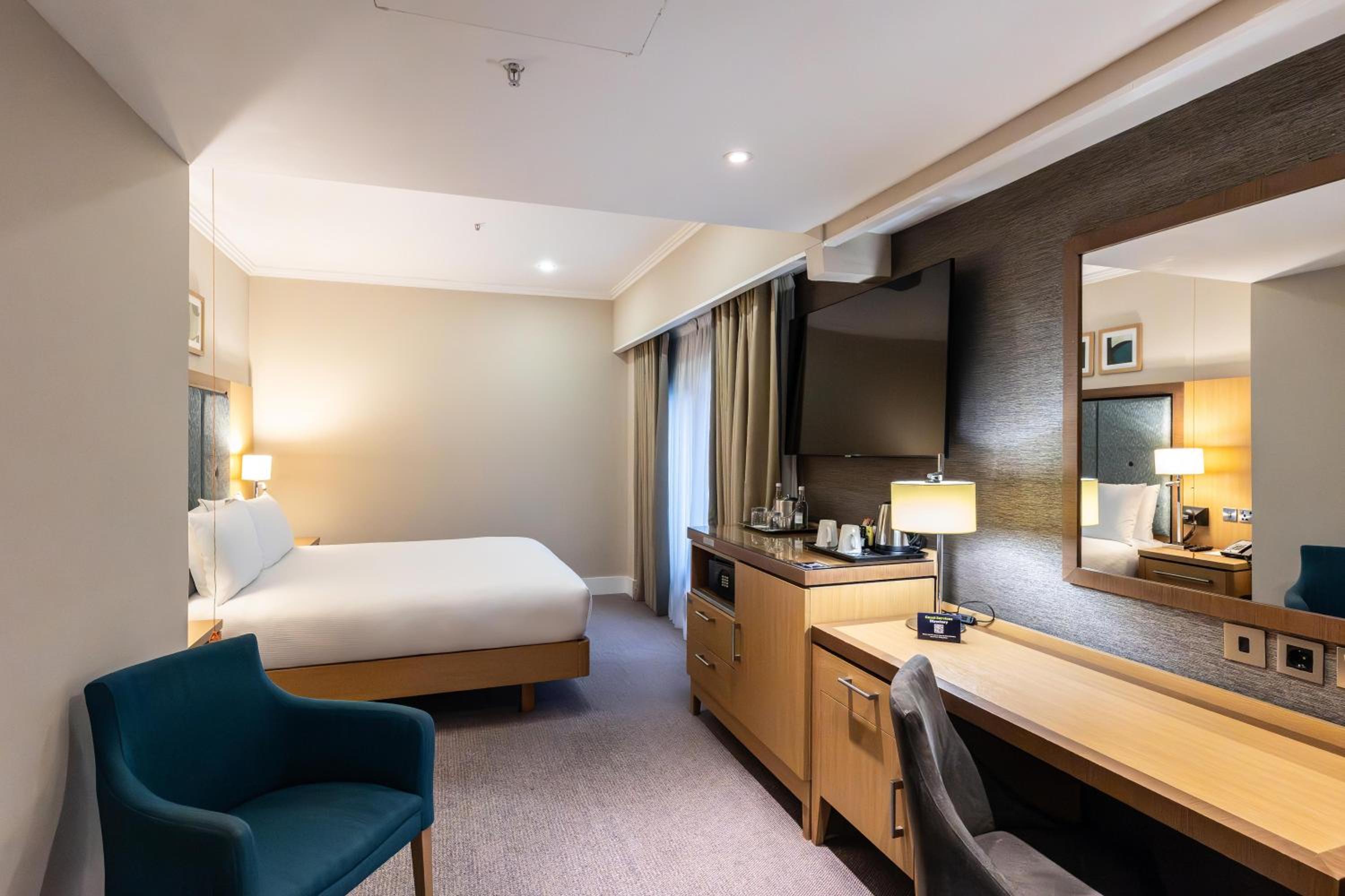 Queen Room - Mobility Access