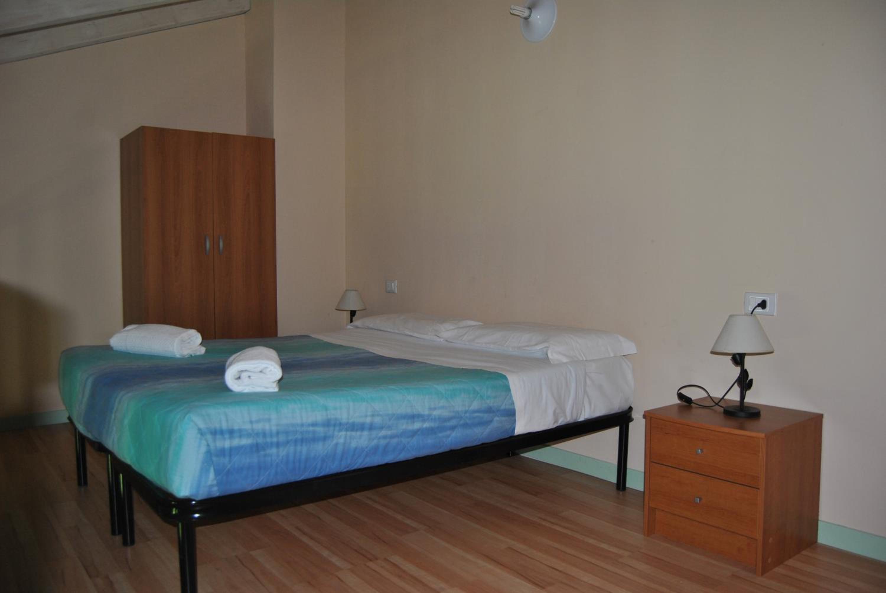 Studio - Split Level (2-4 Adults) photo 2