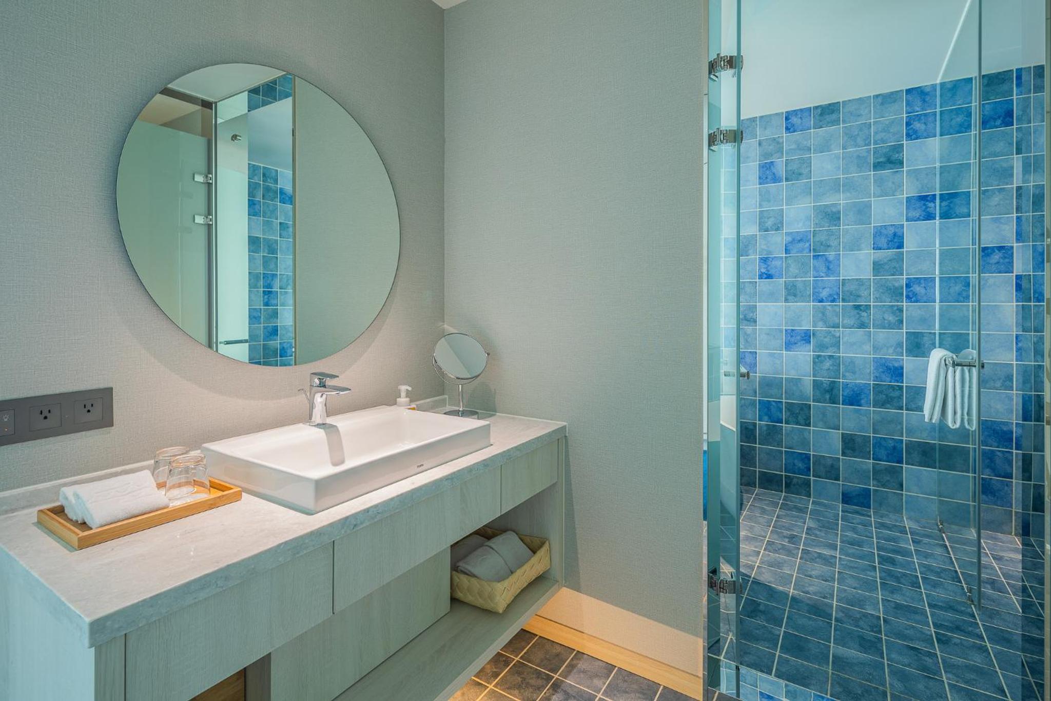 Twin Room with Sea View - Photo 4