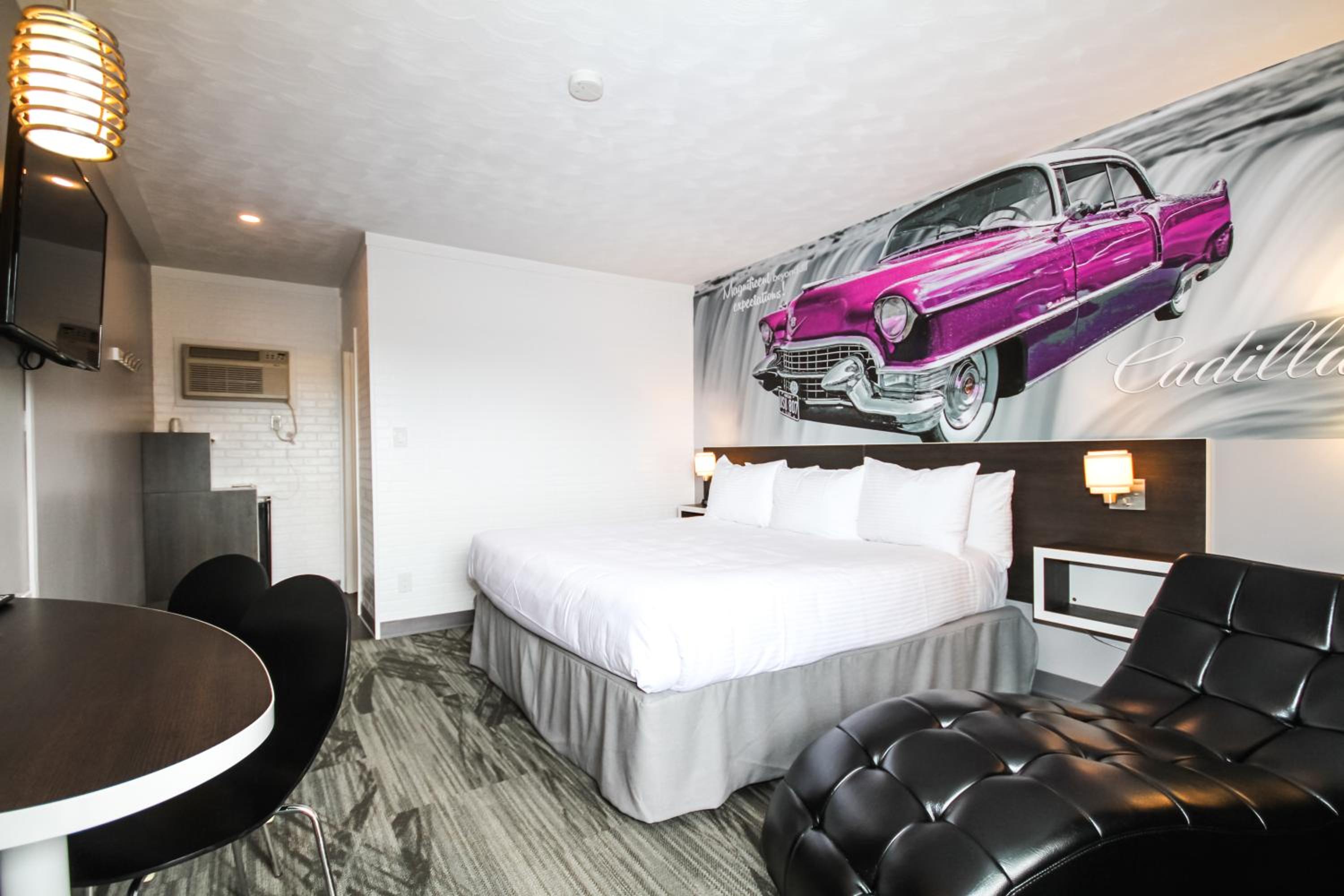 Standard King Room photo 2