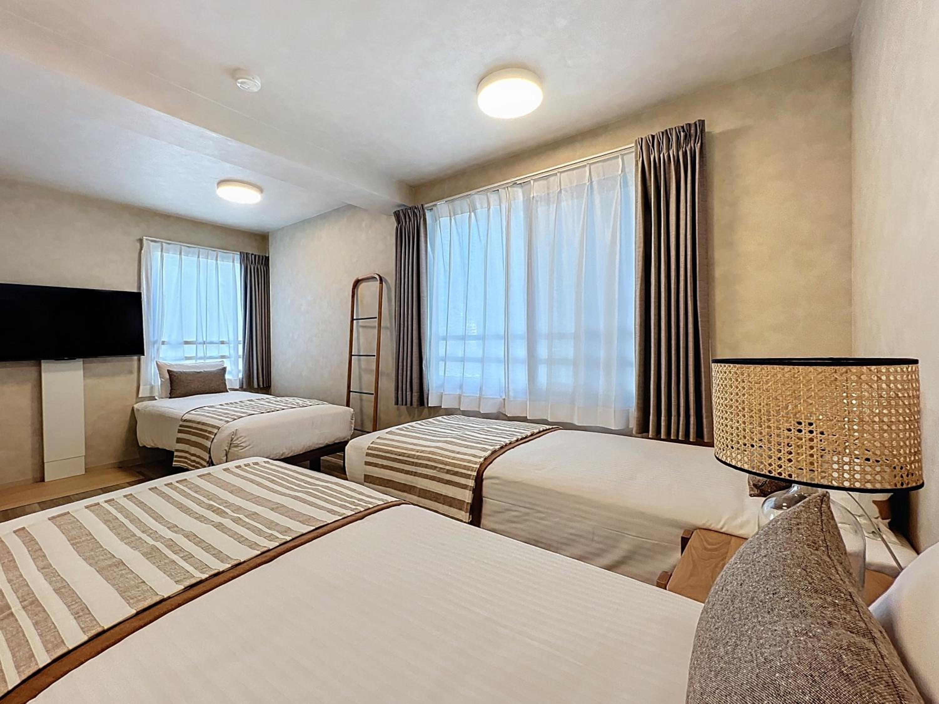Triple Room