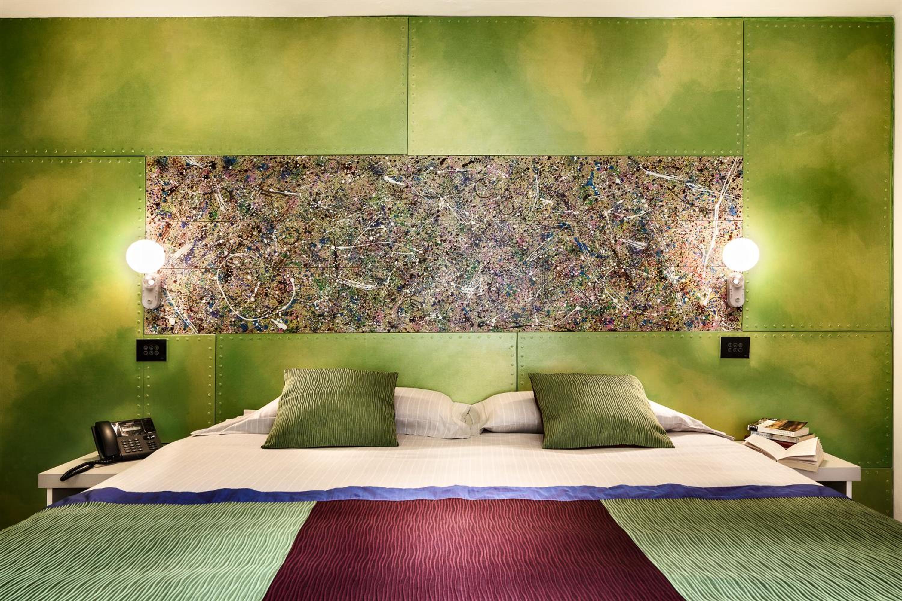 Classic Triple Room with Sea View - Photo 7