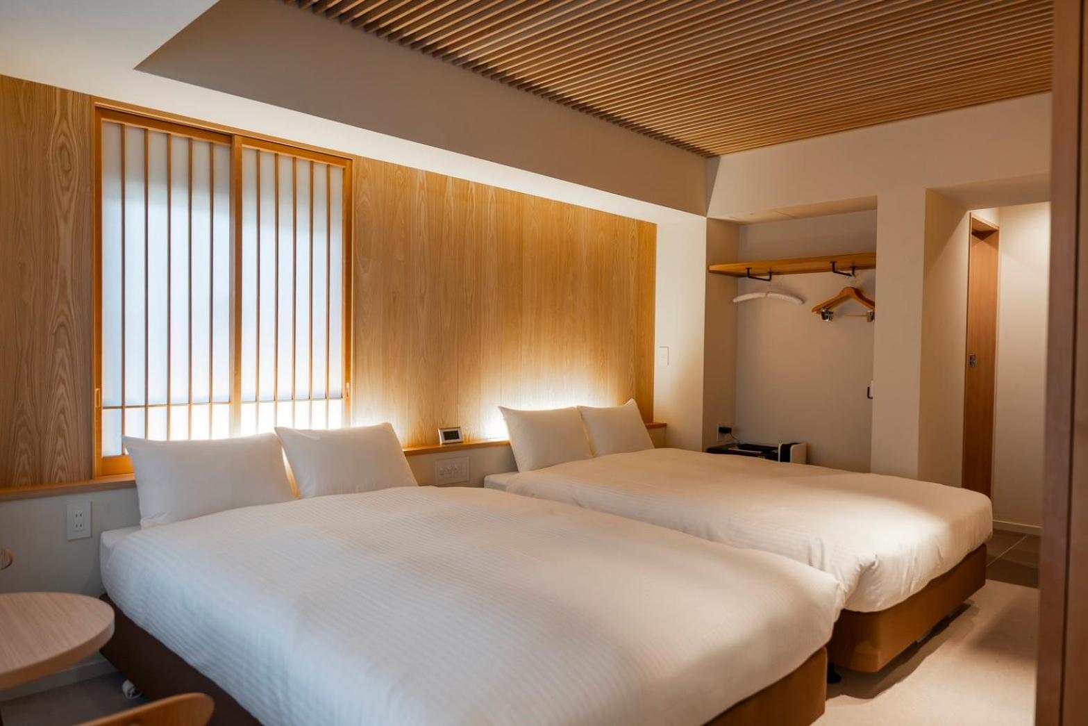 Twin Room with Shower