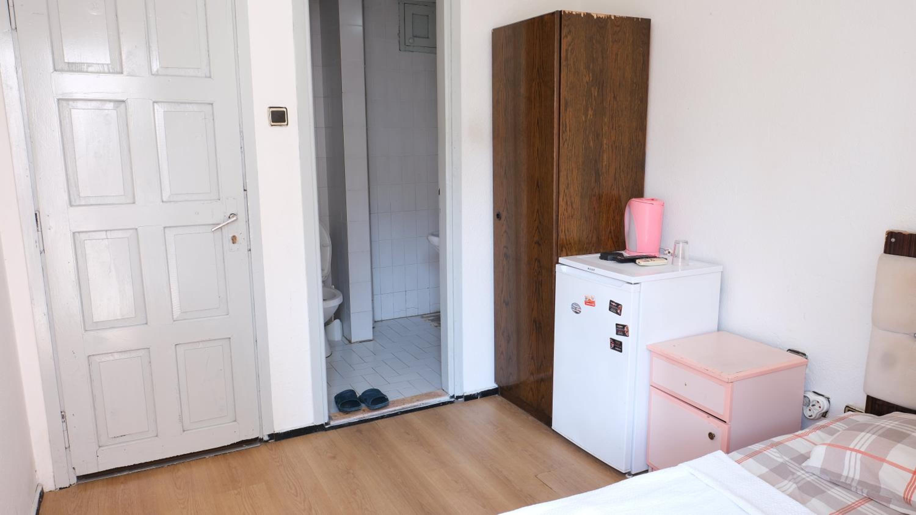 Double Room - Photo 6