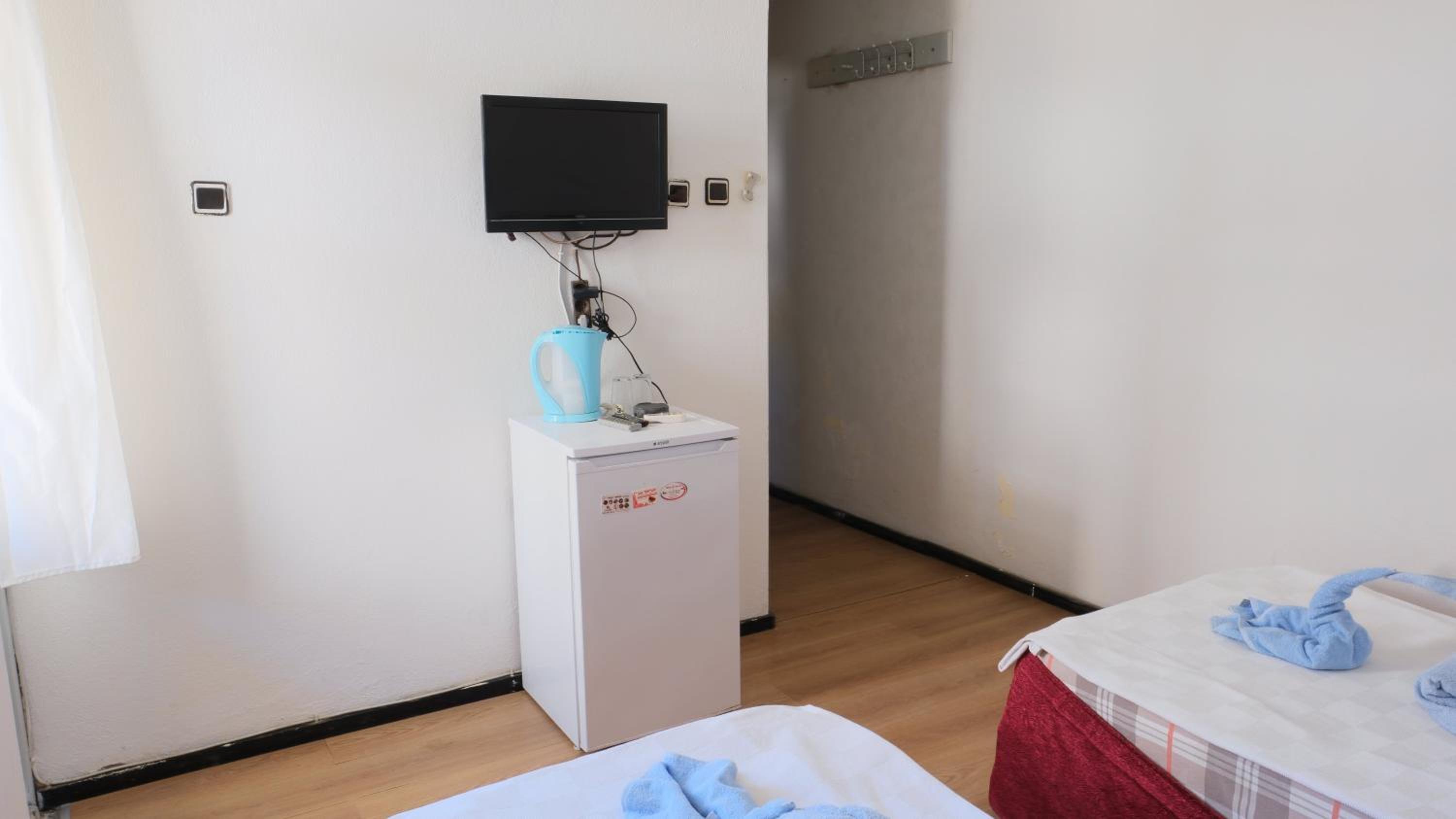 Double Room - Photo 9