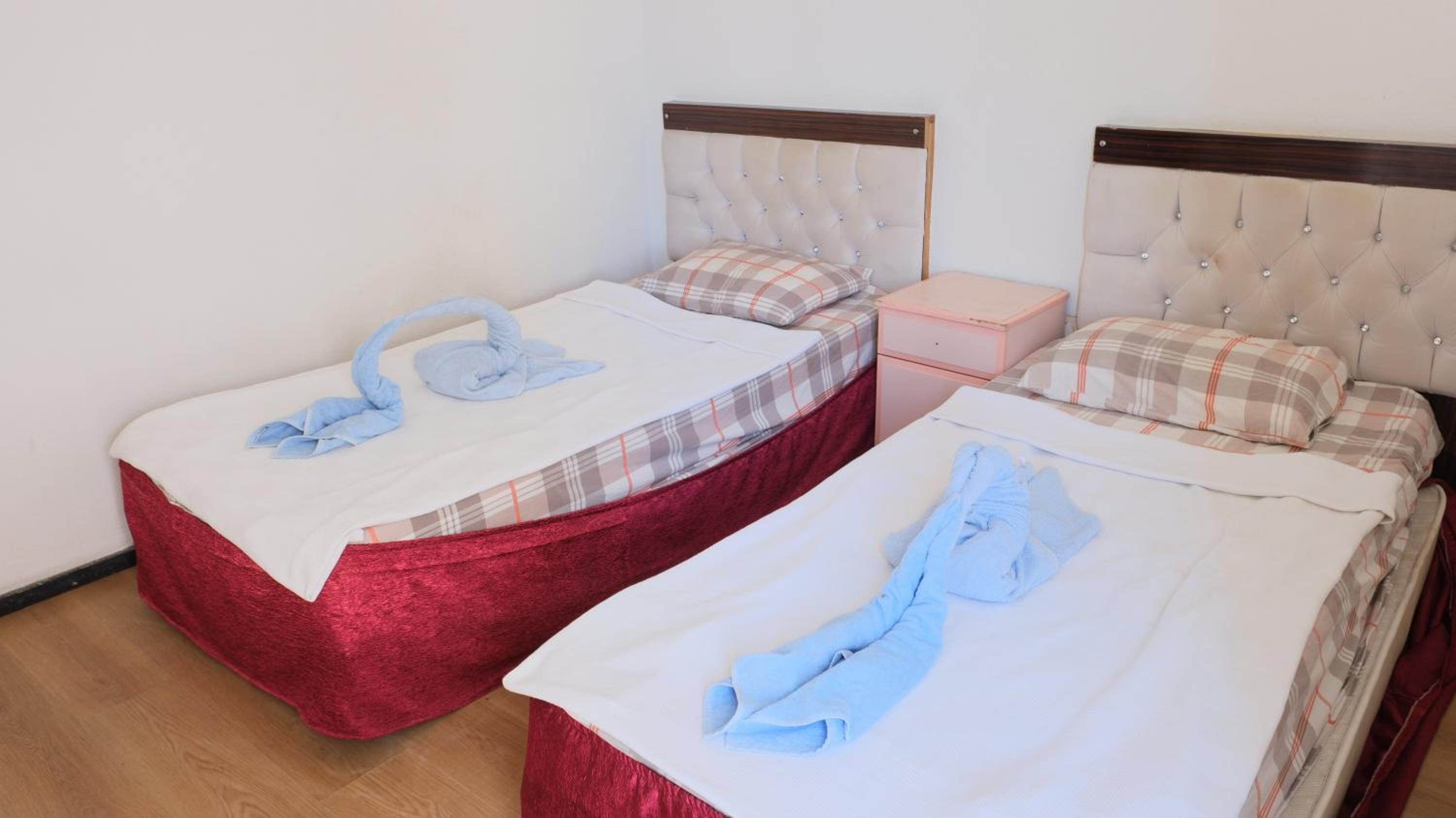 Double Room - Photo 12