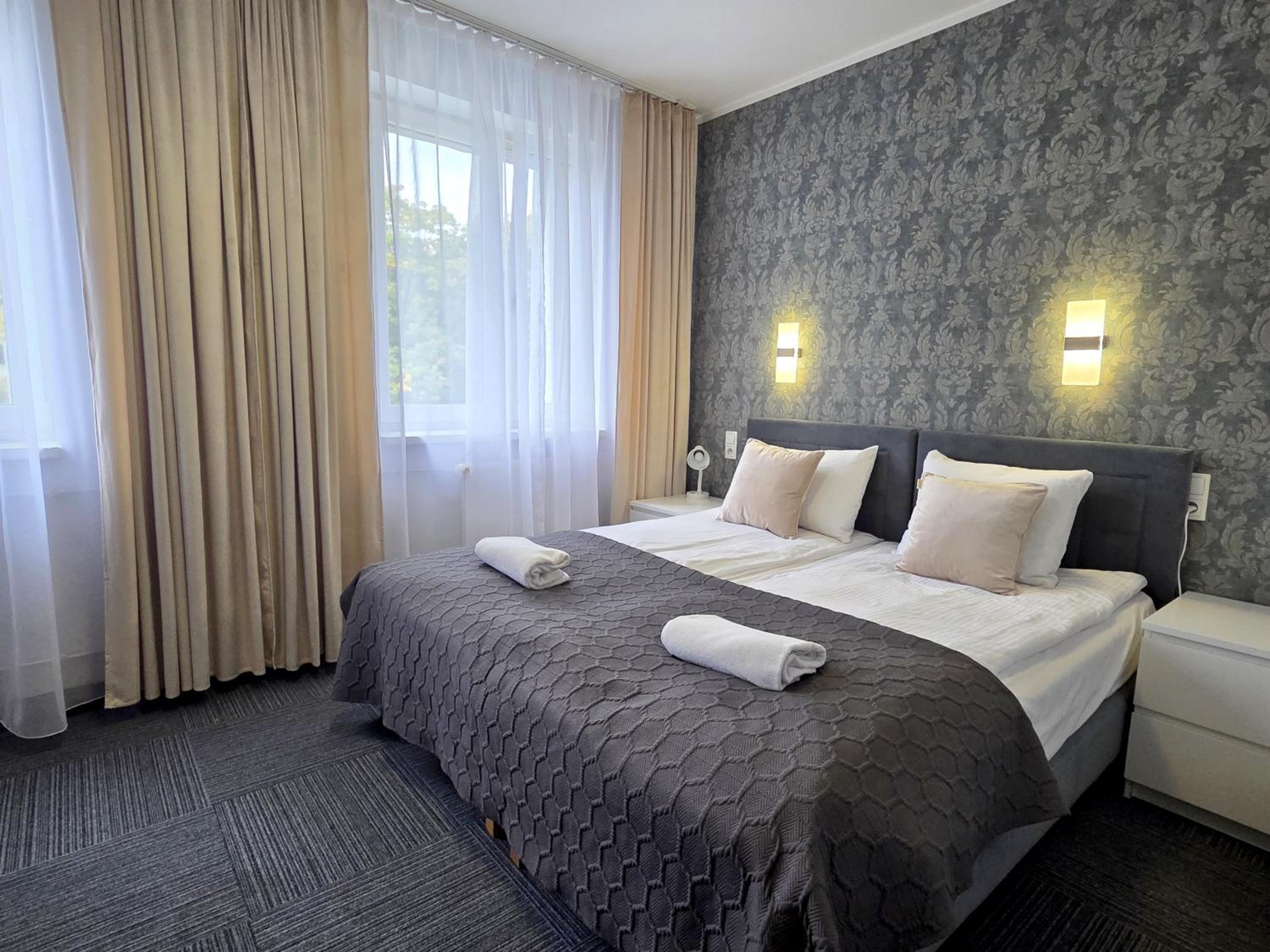 Triple Room with Bath photo 1