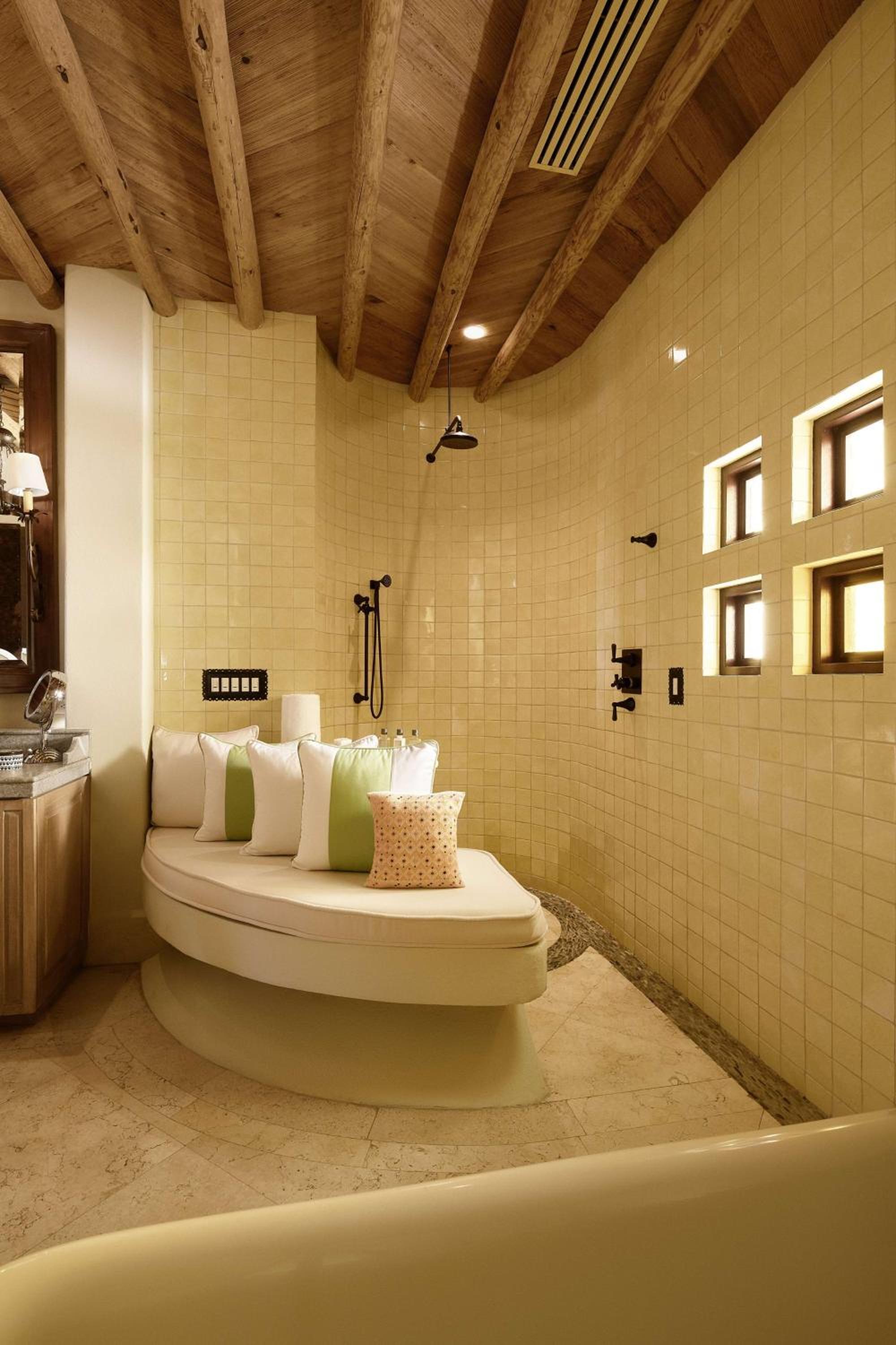 King Room with Plunge Pool and View - Photo 2