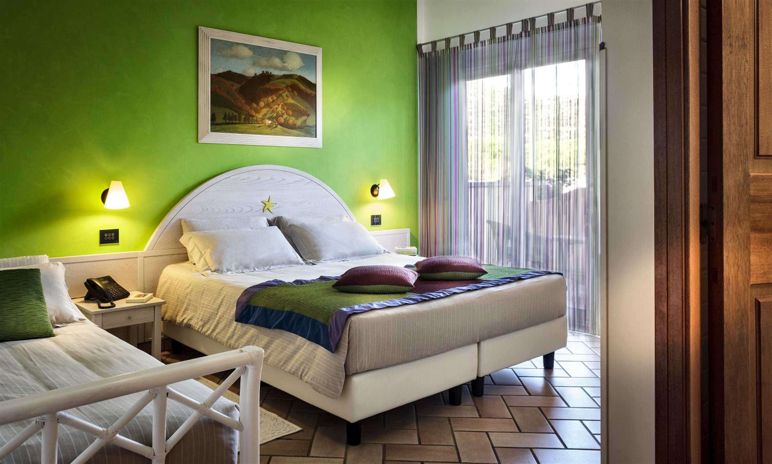 Classic Triple Room - Photo 5