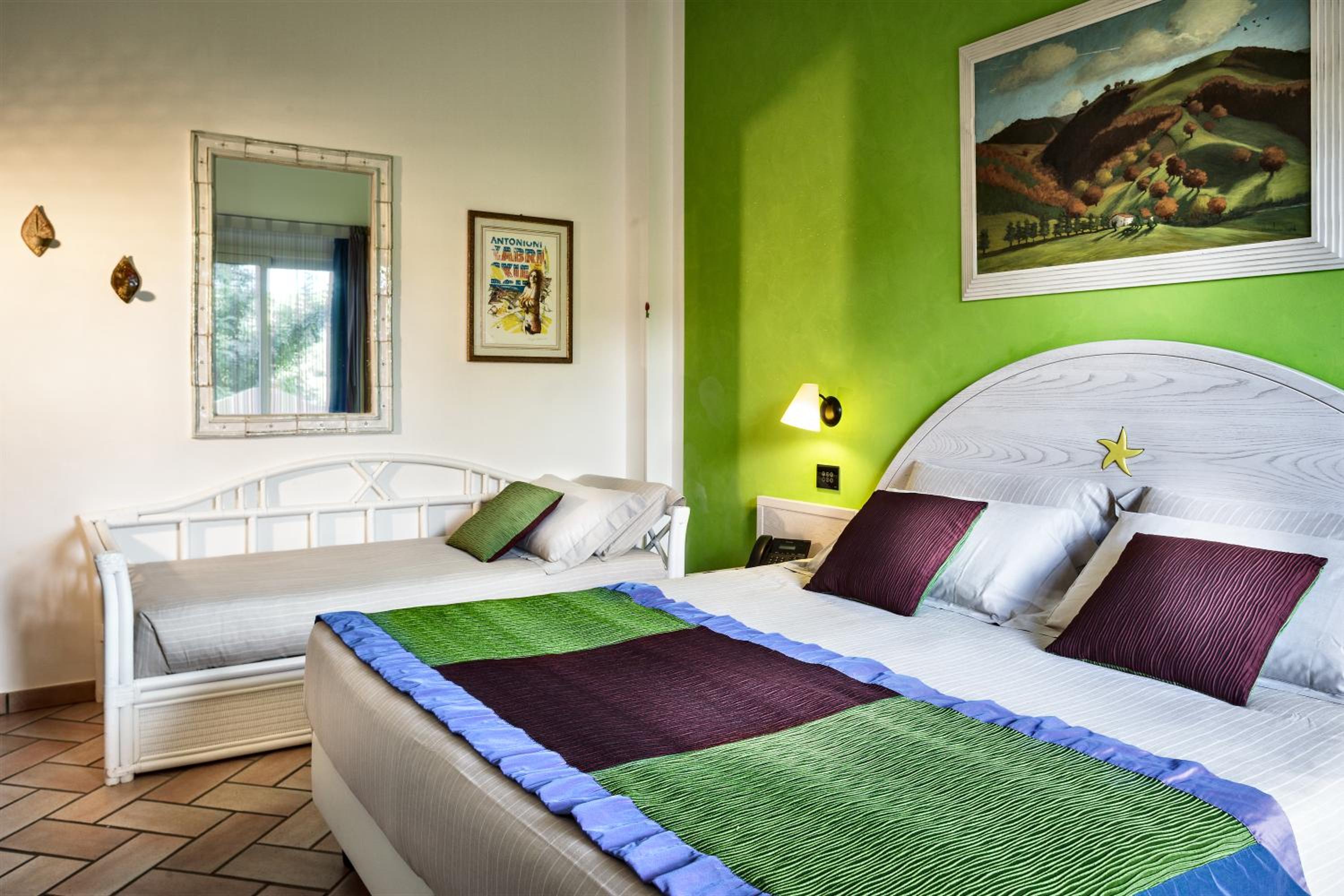 Classic Triple Room - Photo 3