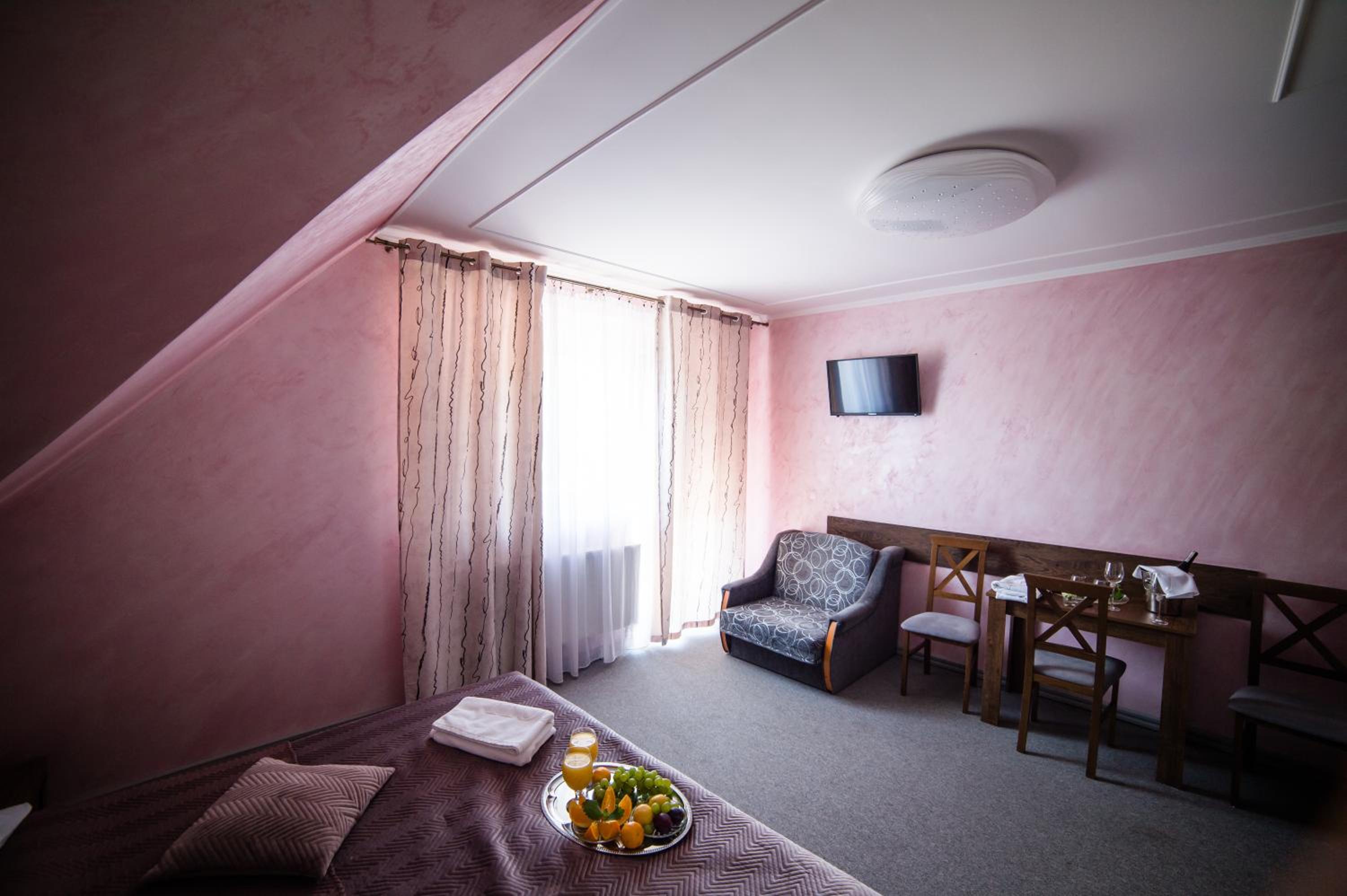 Double Room with Balcony photo 3