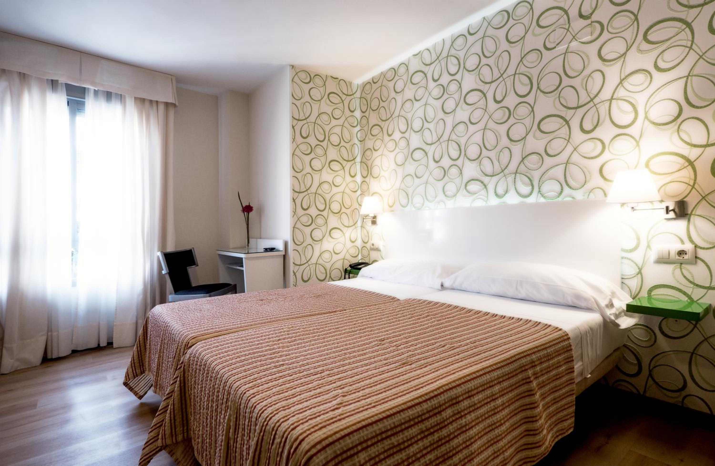 Twin Room - Photo 4
