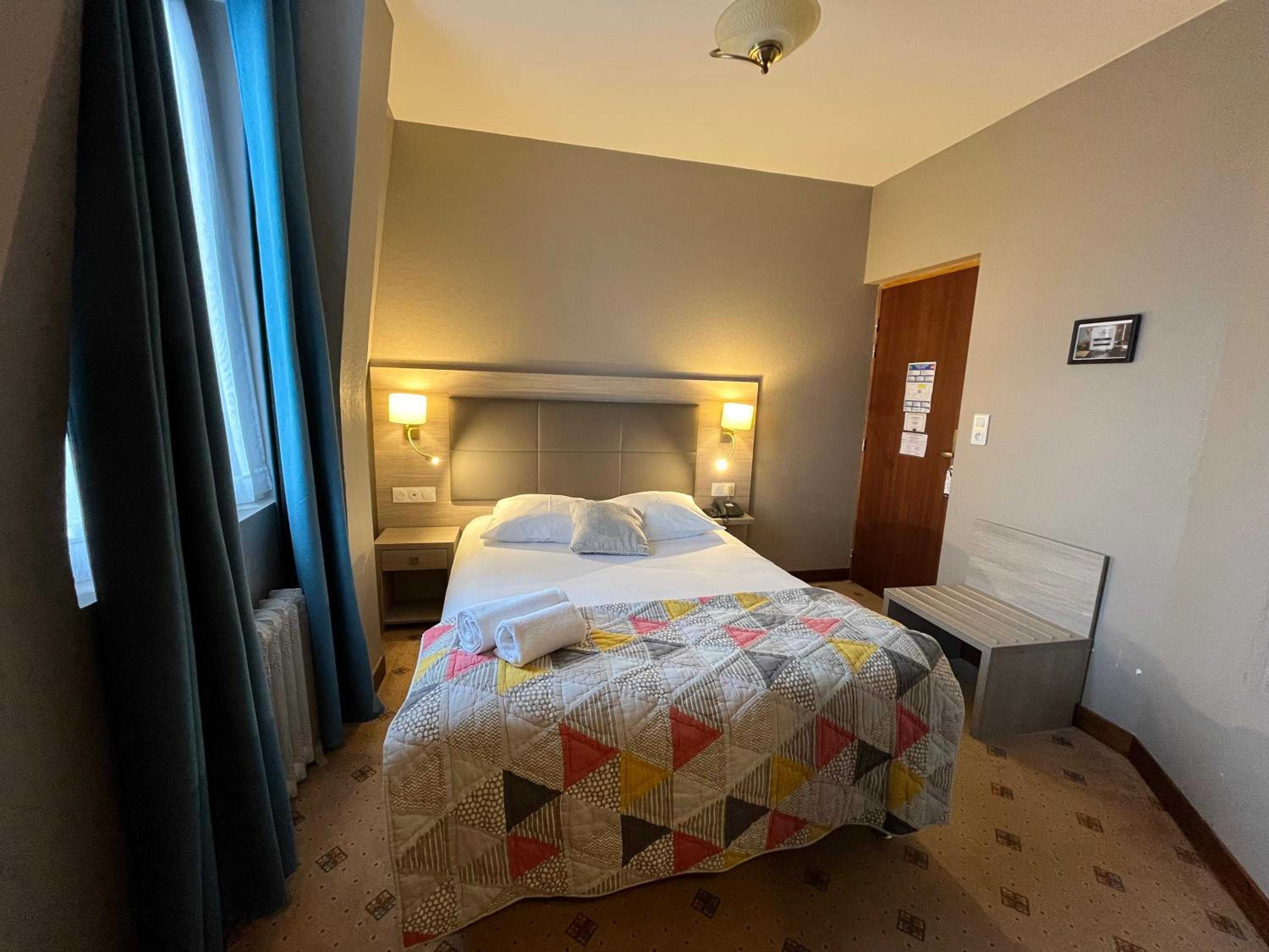 Standard Double Room photo 2
