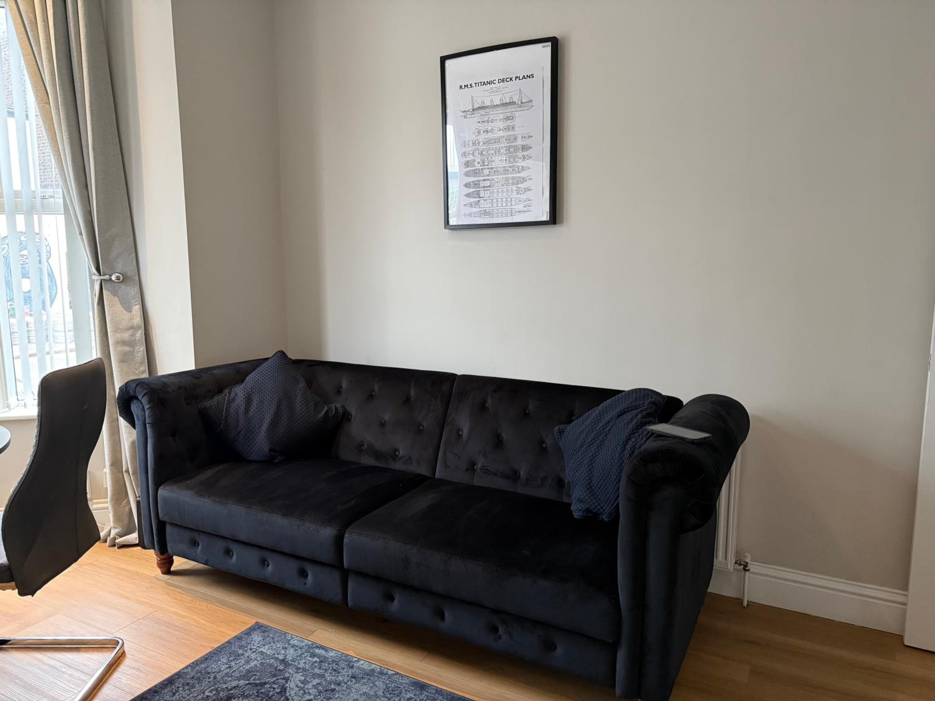 Two-Bedroom Apartment with City View photo 3