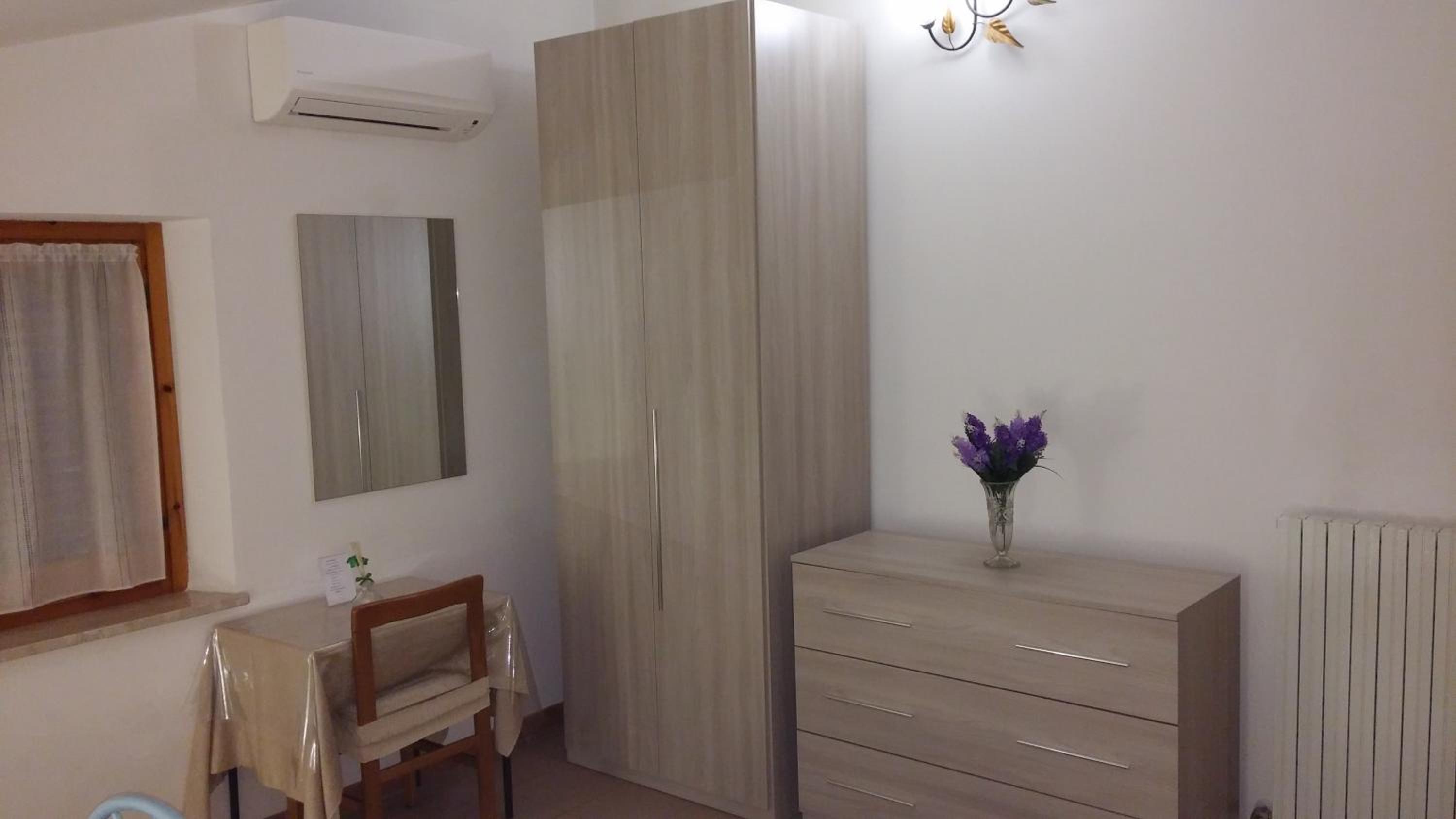 Double or Twin Room photo 3