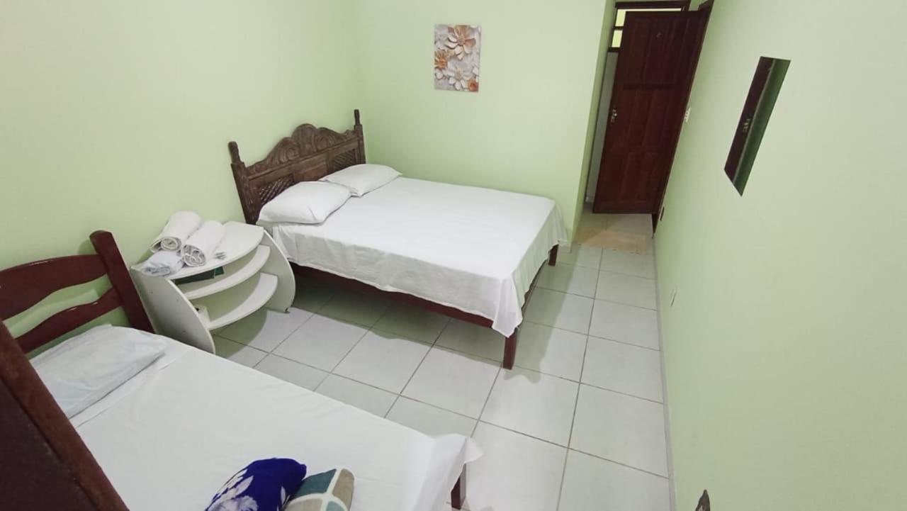 Economy Triple Room photo 3