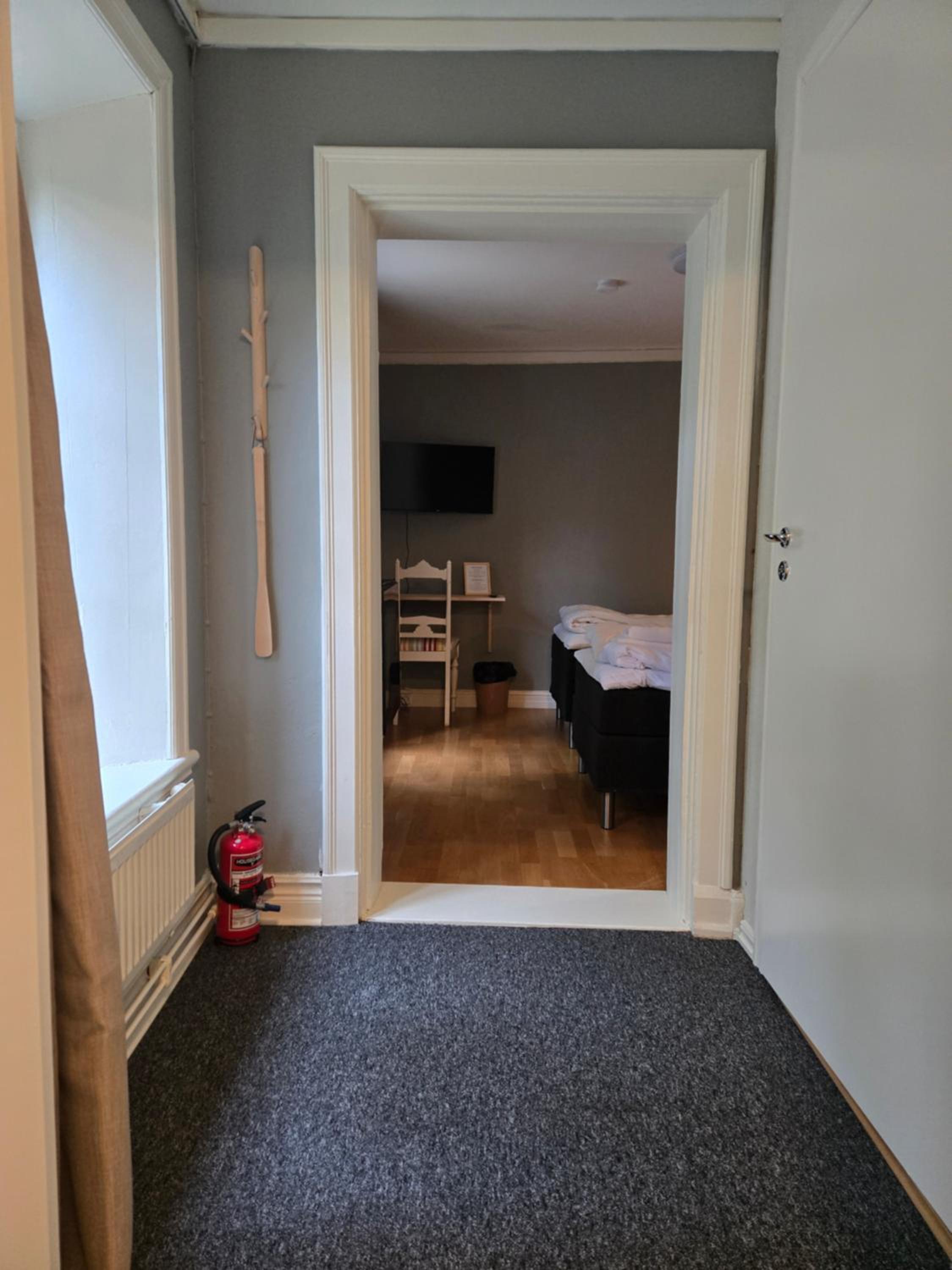 Double Room - Photo 5