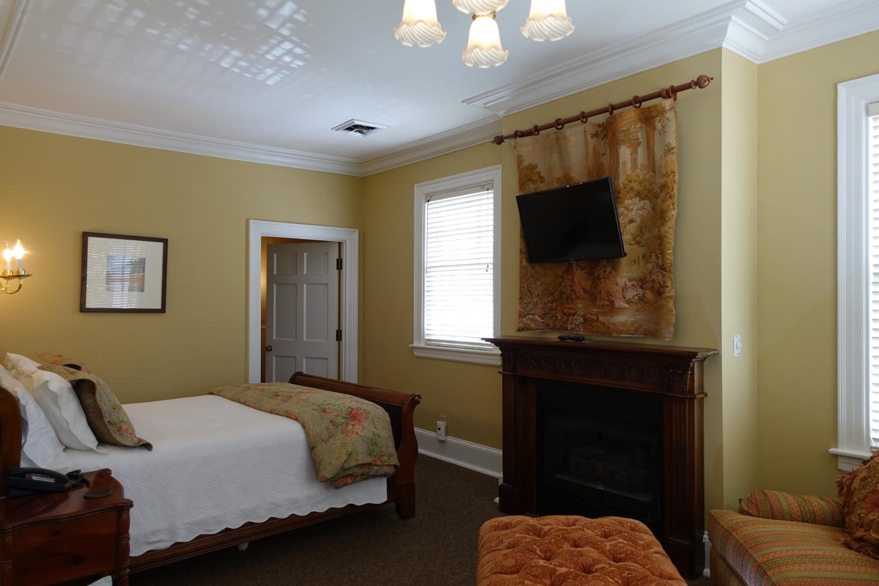 Deluxe Queen Room - Martin House photo 3