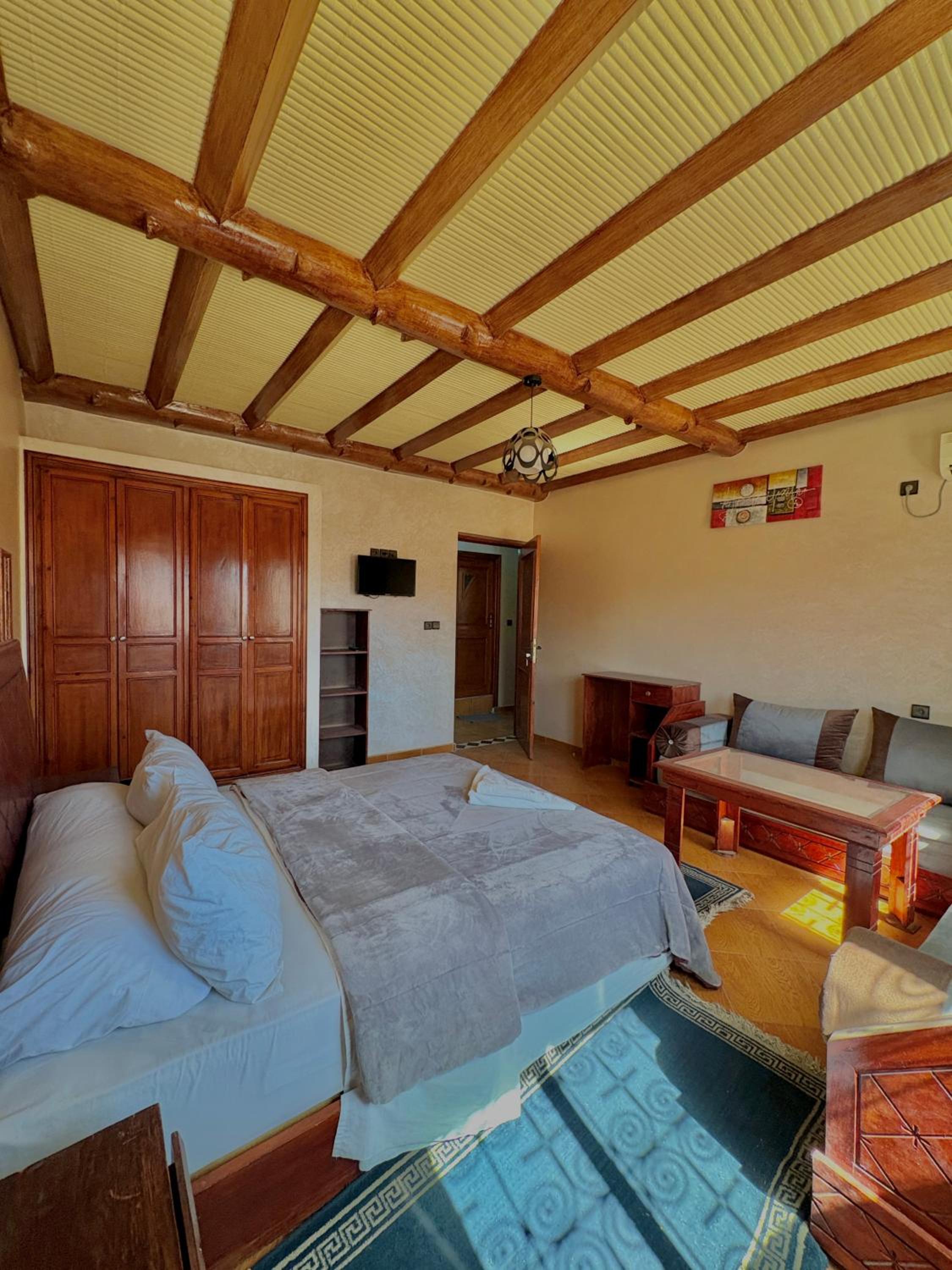 Double Room with Private External Bathroom photo 1
