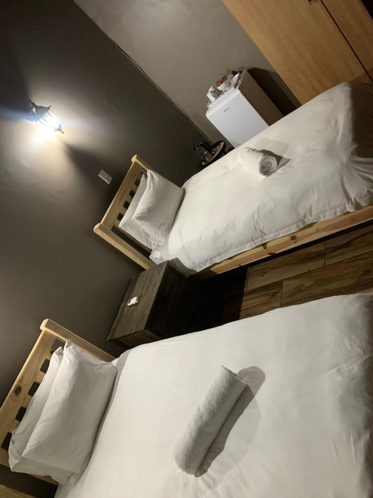 Standard Twin Room photo 3
