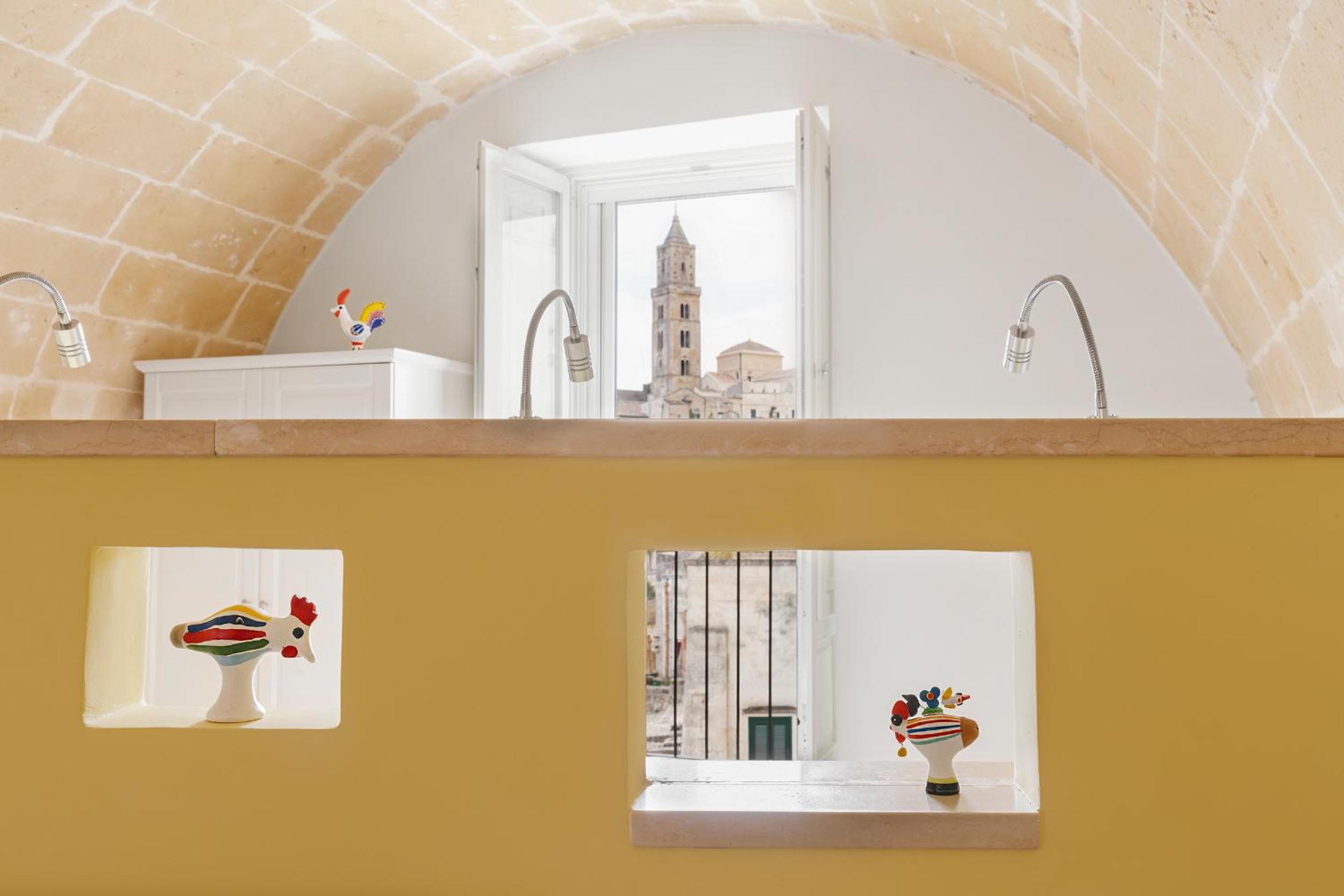 Studio Apartment - Photo 17
