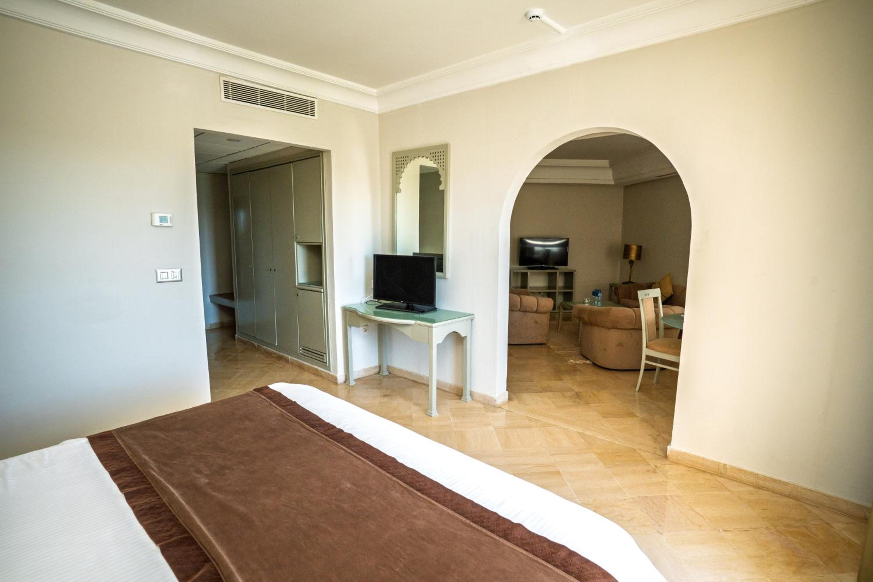 Superior Suite with Paronamic View
