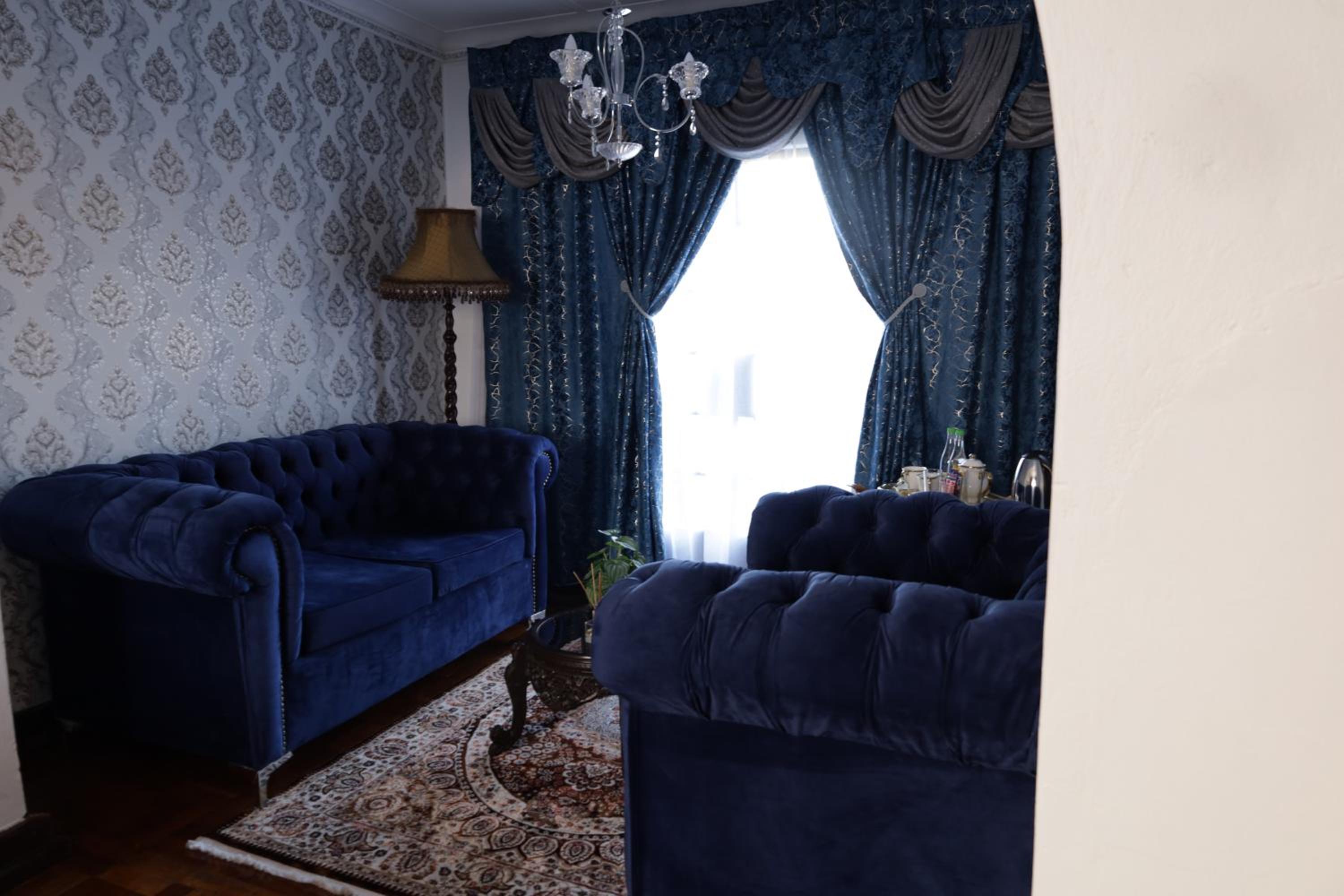 Deluxe Two-Bedroom Apartment with Garden View