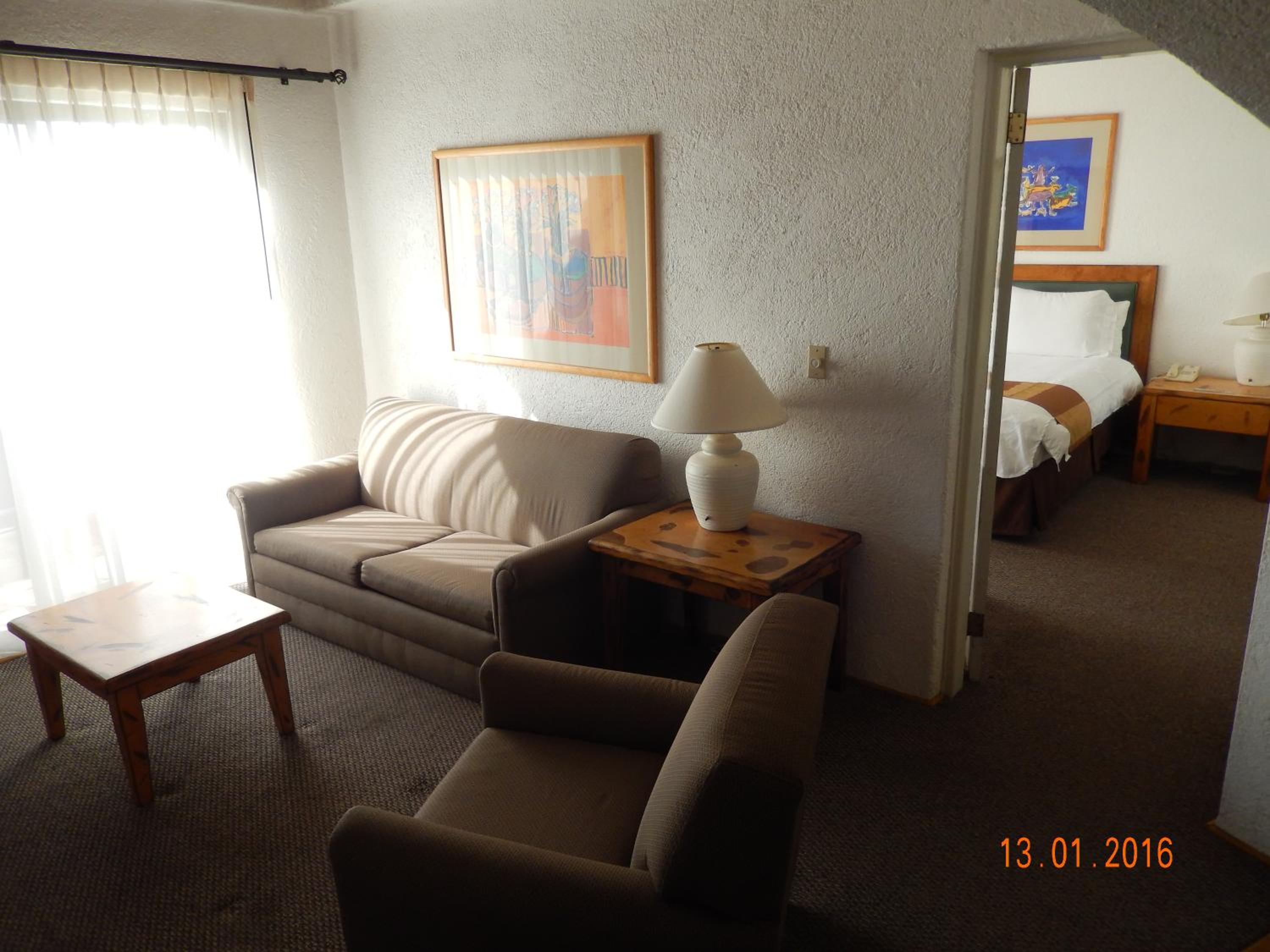 Suite with Two Double Beds - Photo 3