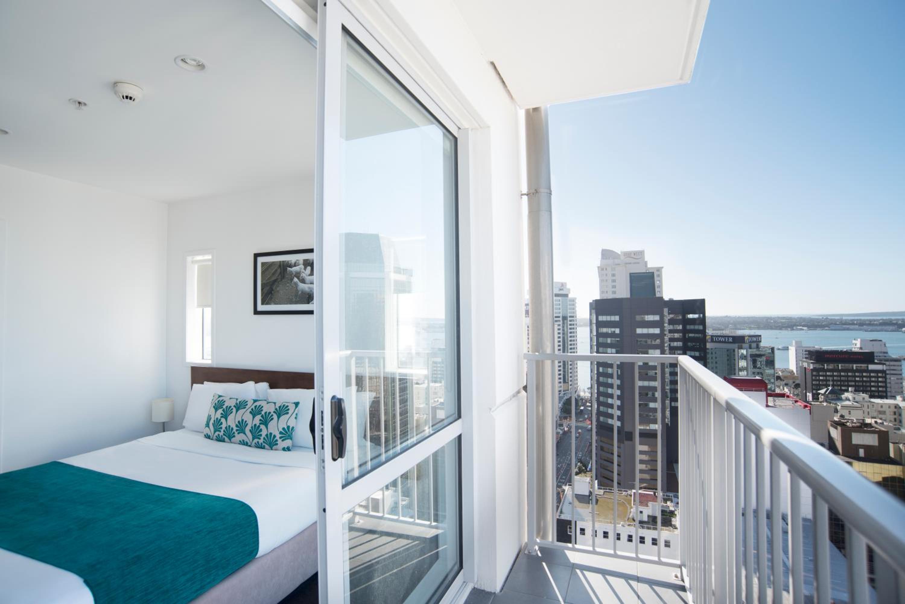 Deluxe One Bedroom Suite