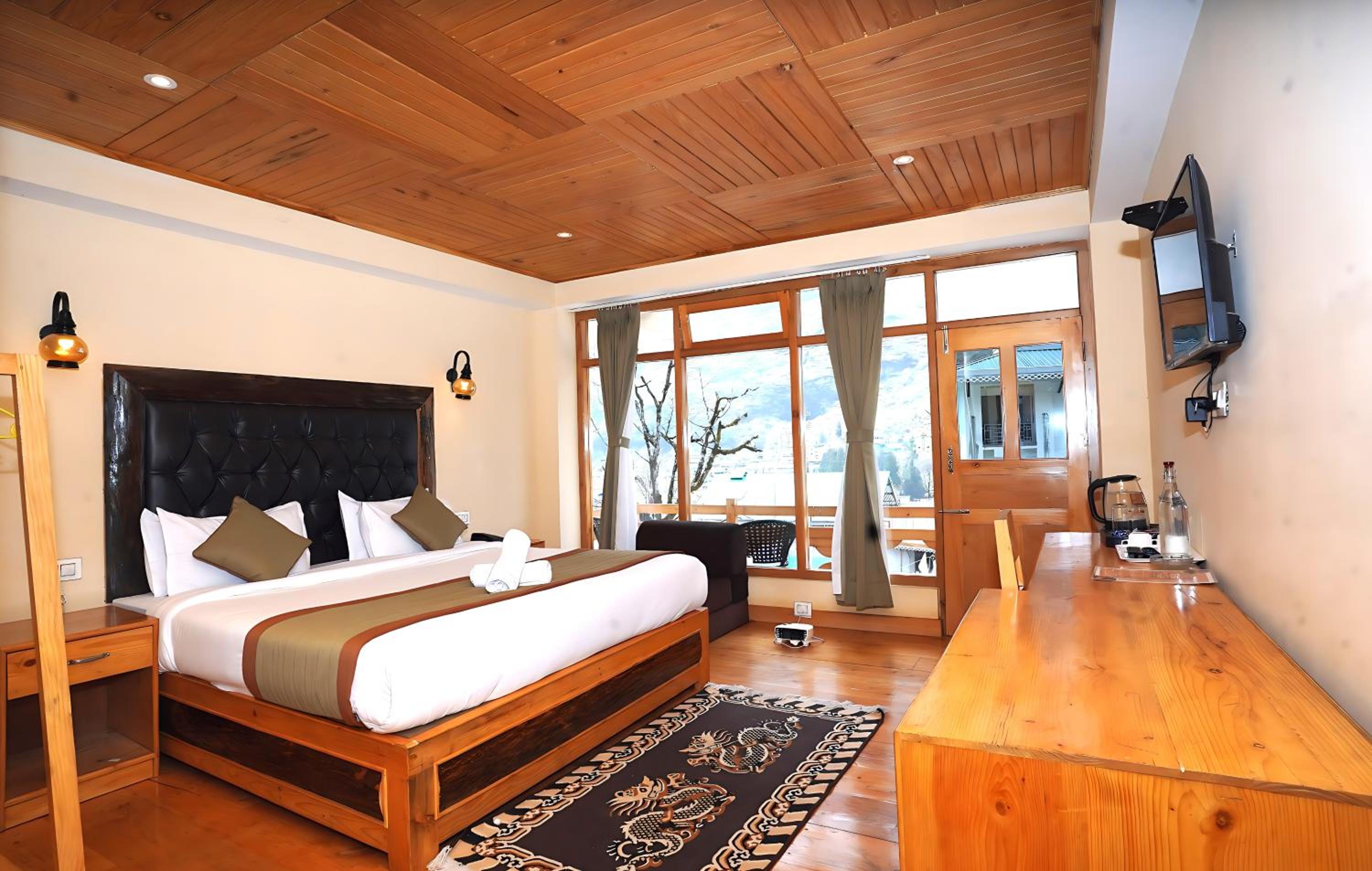 Double Room with Balcony photo 3