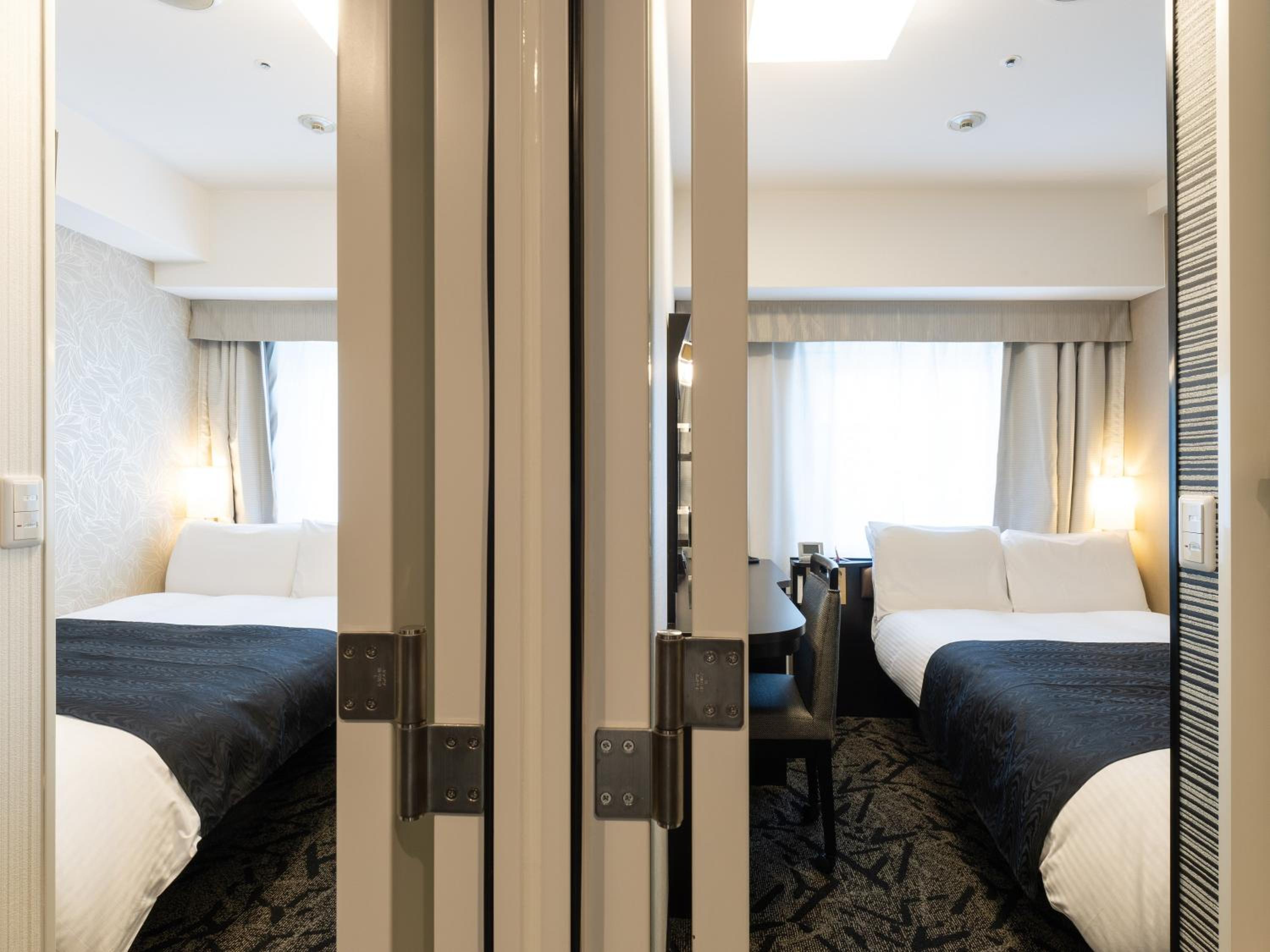 Connecting Rooms (2 Double Rooms with Small Double Beds)